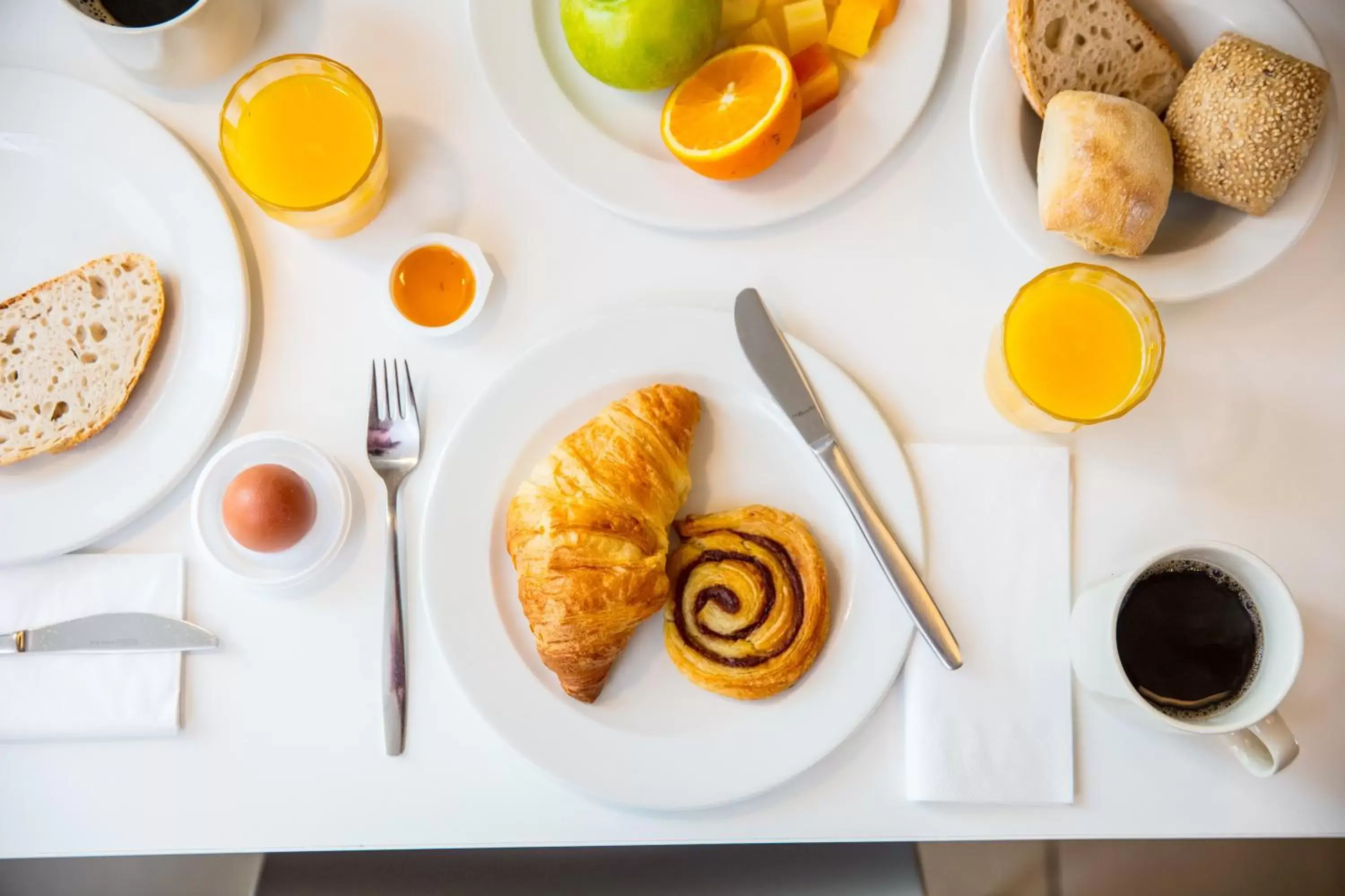 Restaurant/places to eat, Breakfast in Holiday Inn Express Utrecht - Papendorp, an IHG Hotel