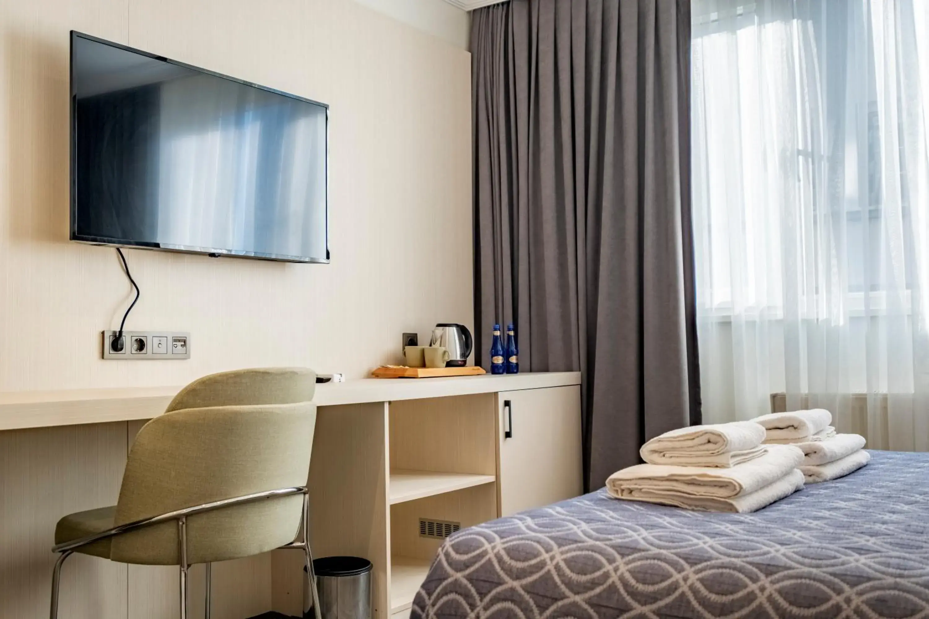 TV and multimedia, TV/Entertainment Center in Hub Suite Istanbul
