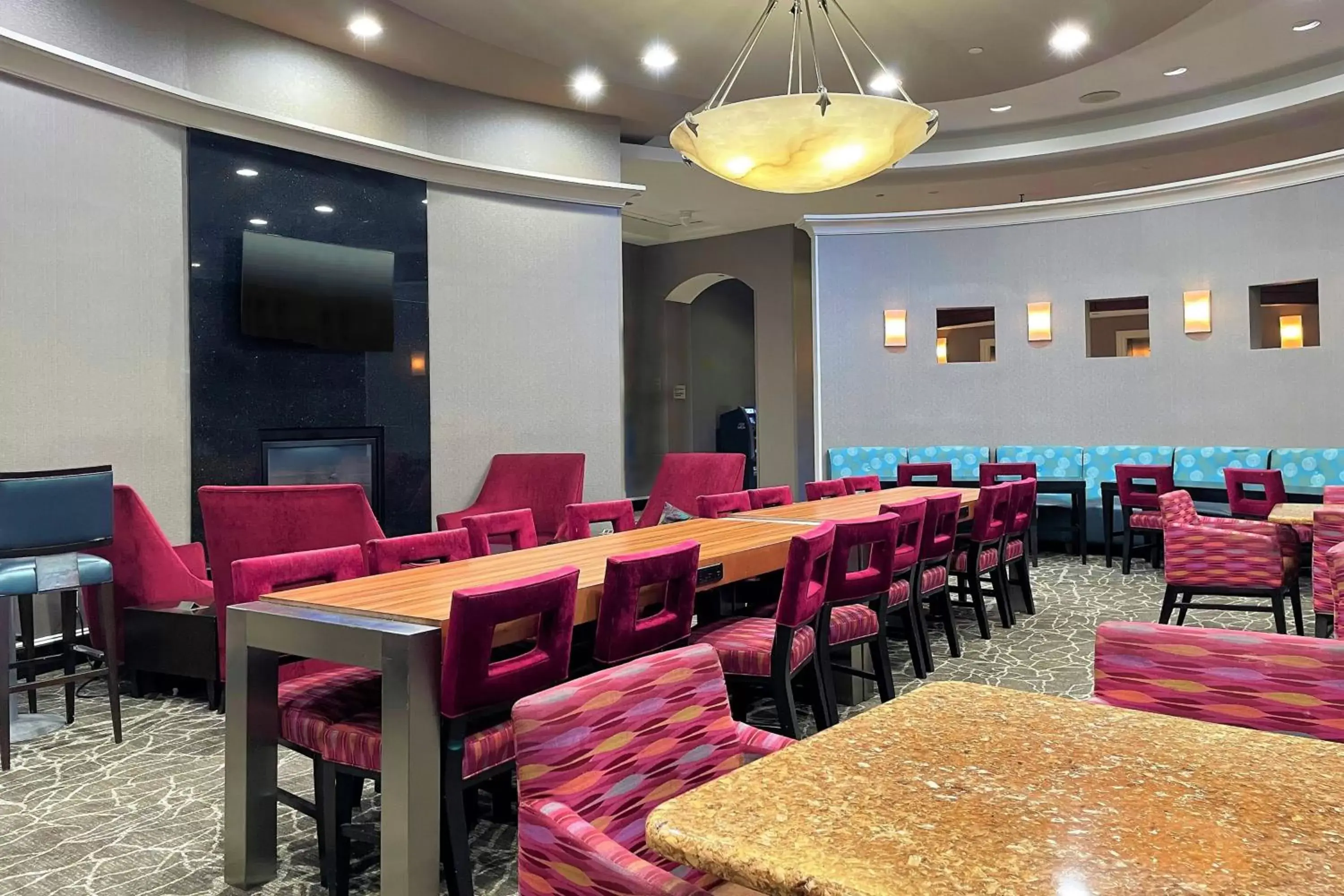 Breakfast, Restaurant/Places to Eat in SpringHill Suites by Marriott Norfolk Virginia Beach