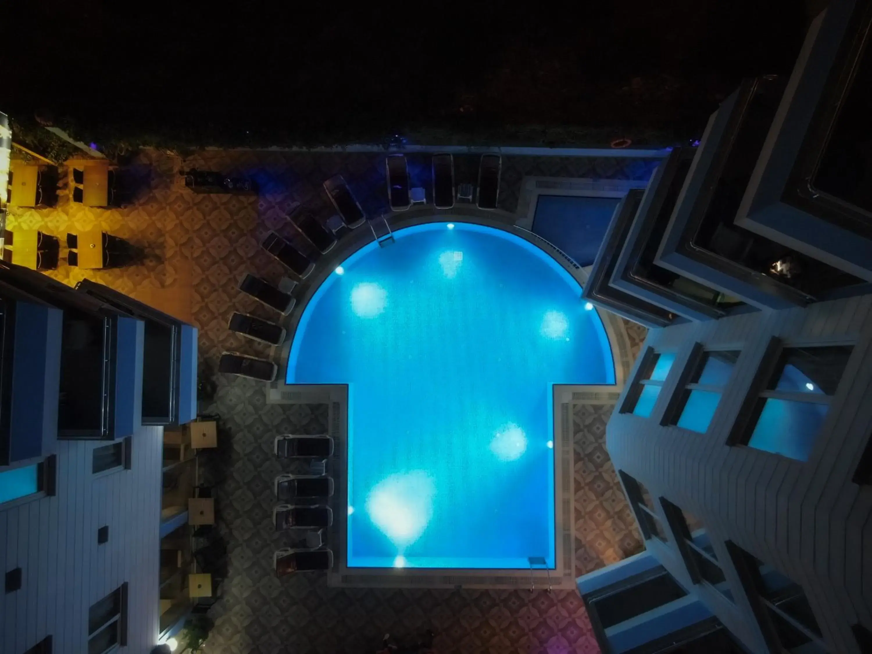 Pool View in Hawaii Suite Beach Hotel