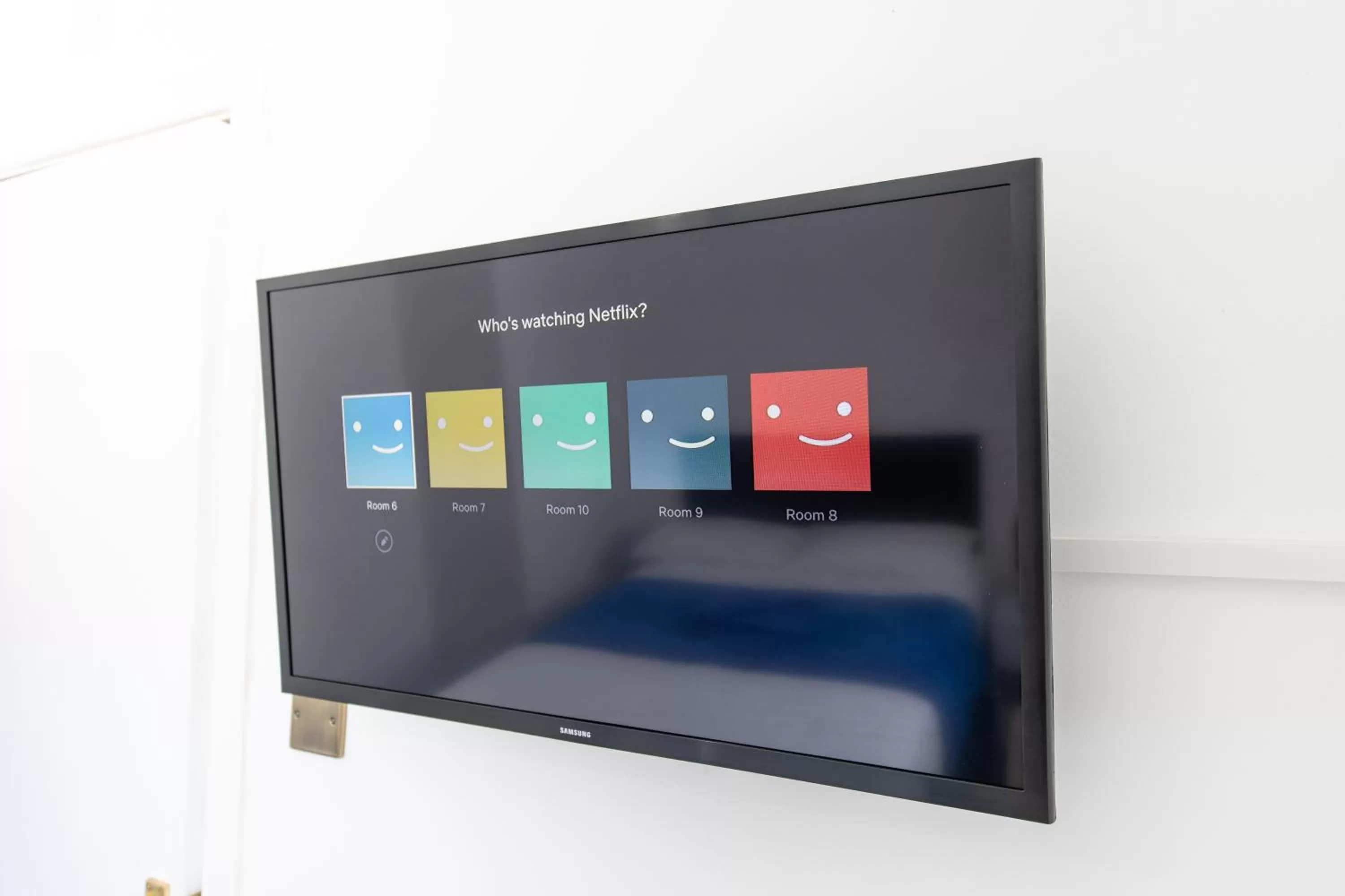 TV and multimedia in The Adonis Hotel