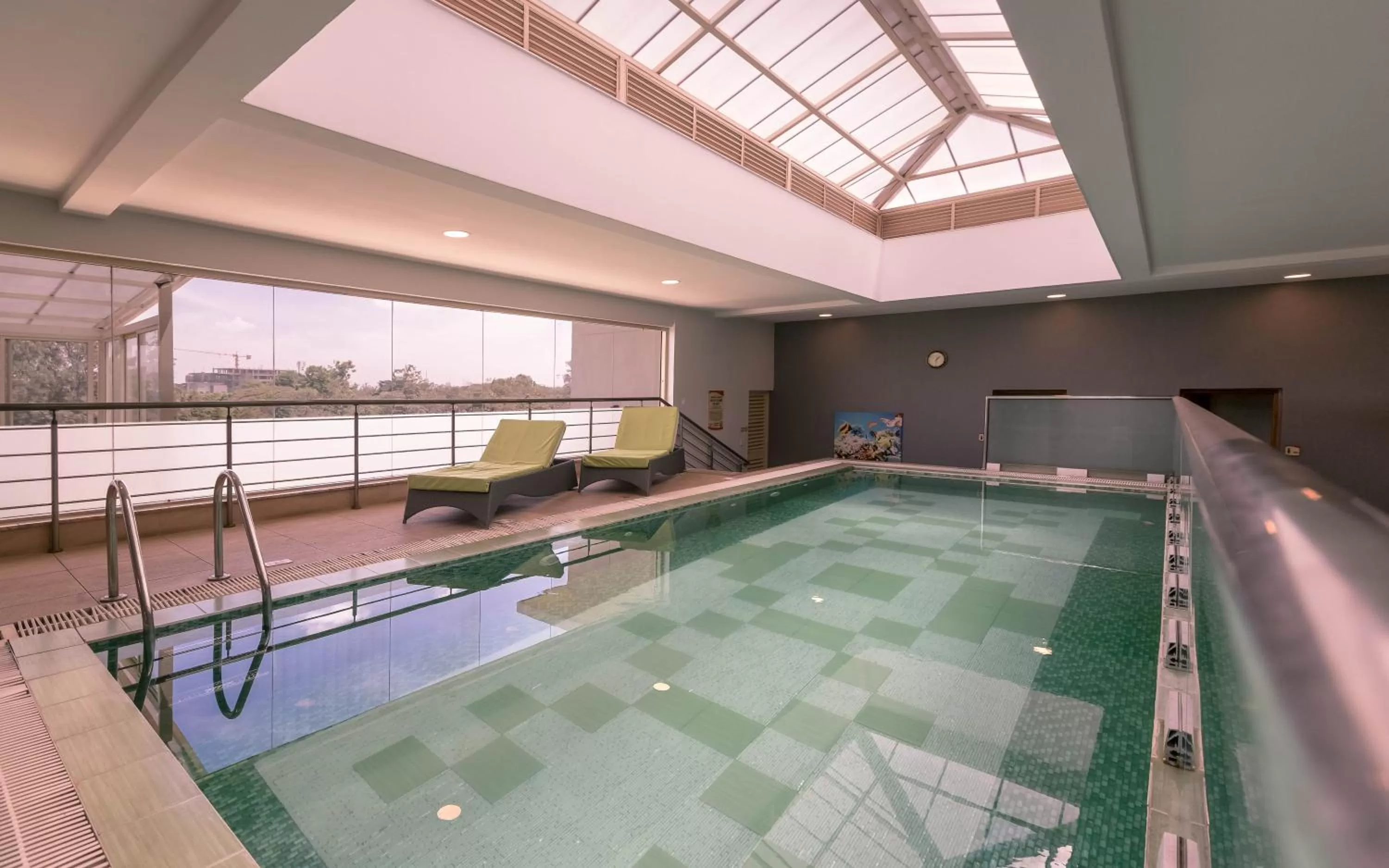 Swimming pool in Executive Residency by Best Western Nairobi