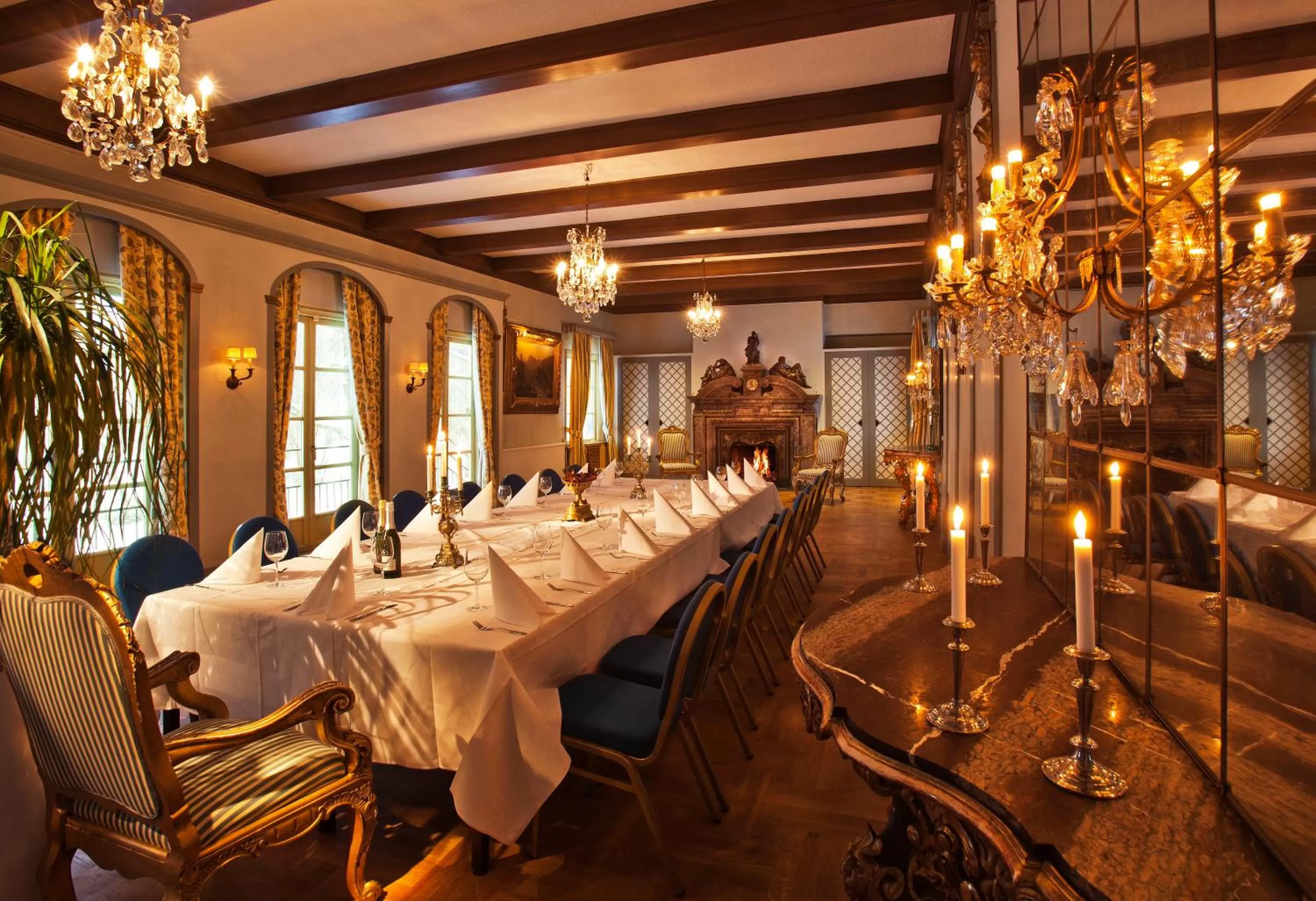 Banquet/Function facilities in Villa Lovik