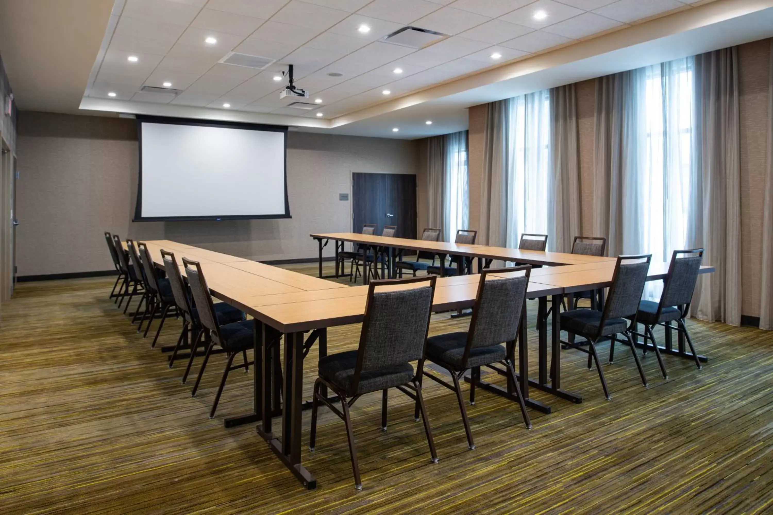 Meeting/conference room in Courtyard Kansas City Olathe