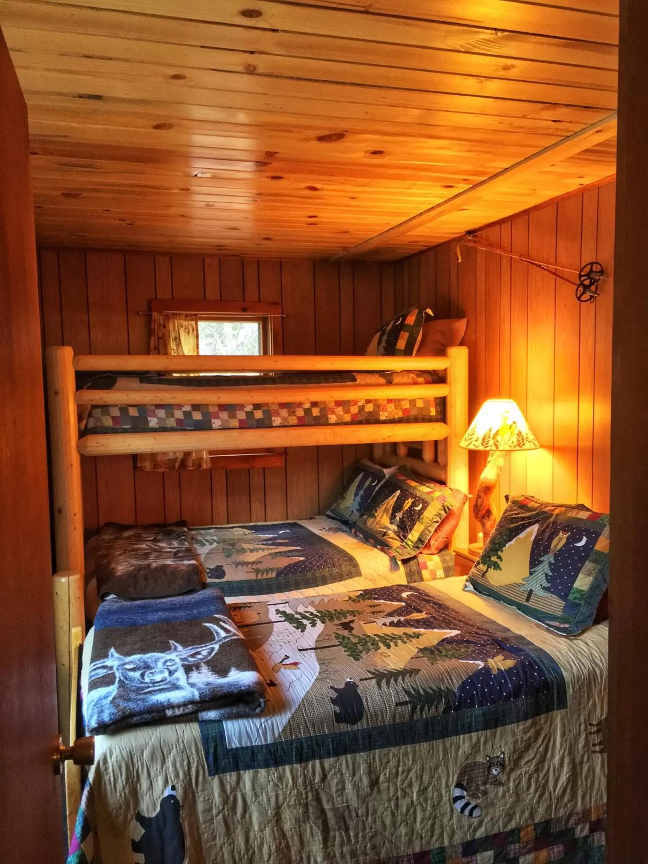 Bedroom, Bunk Bed in Pine Haven Resort