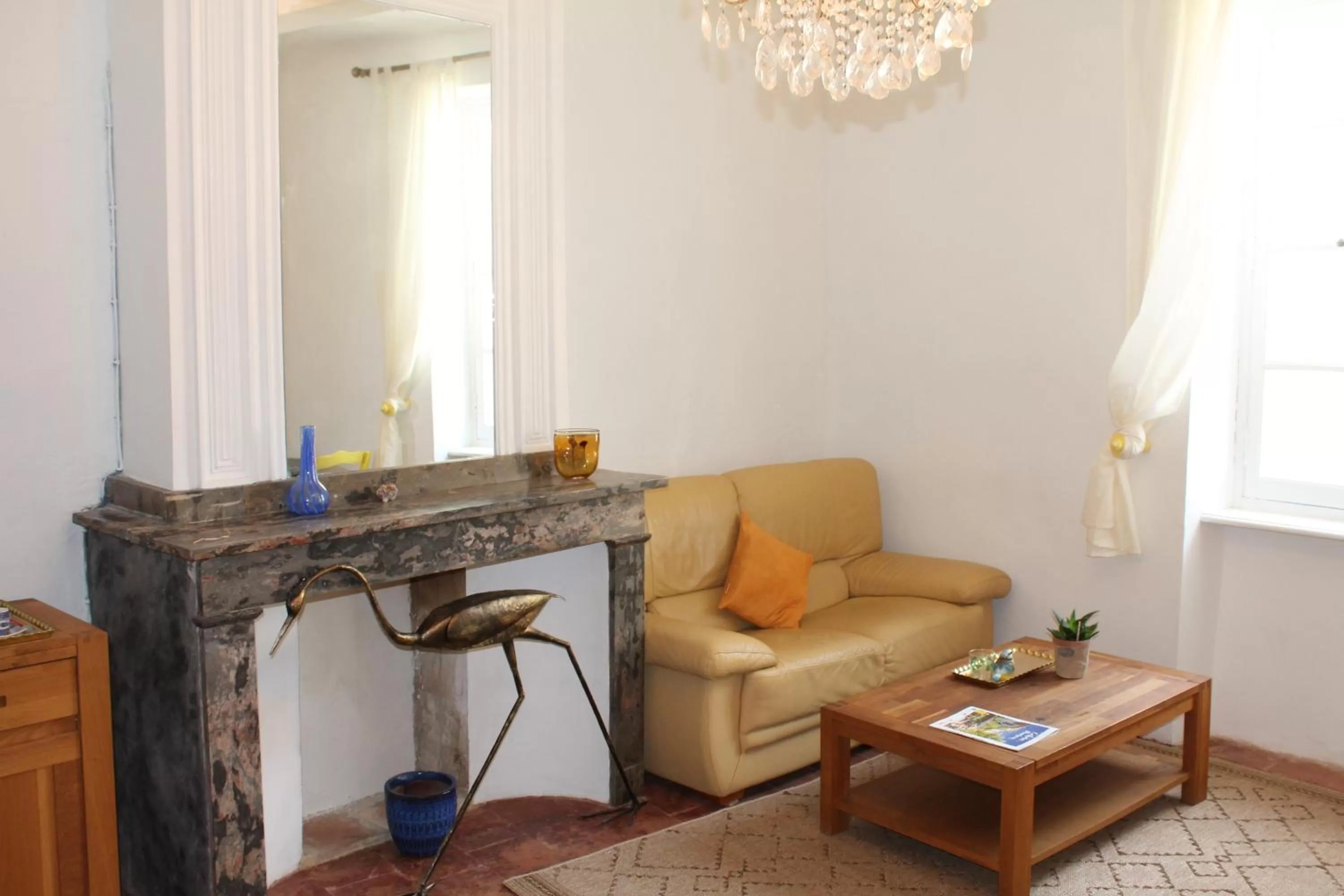 Seating Area in Les 2 Drôles d'Oiseaux