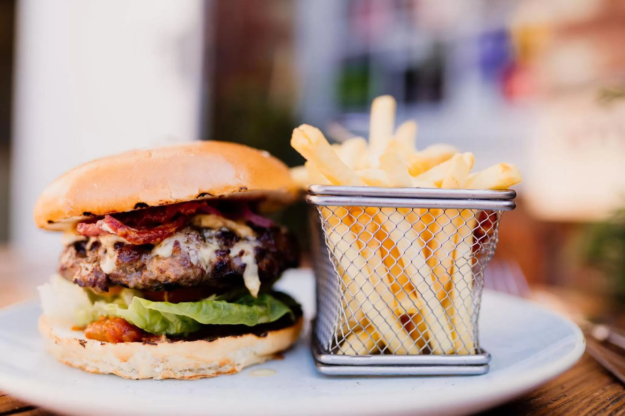 Food and drinks in The Cricketers Arms