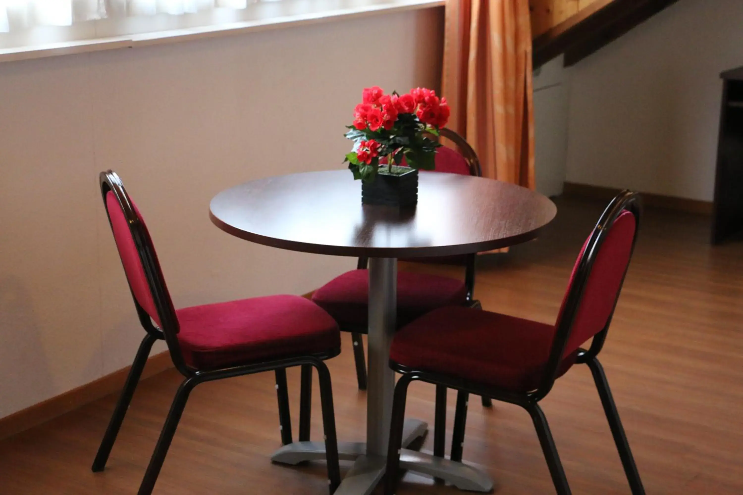 Living room, Dining Area in Calvy