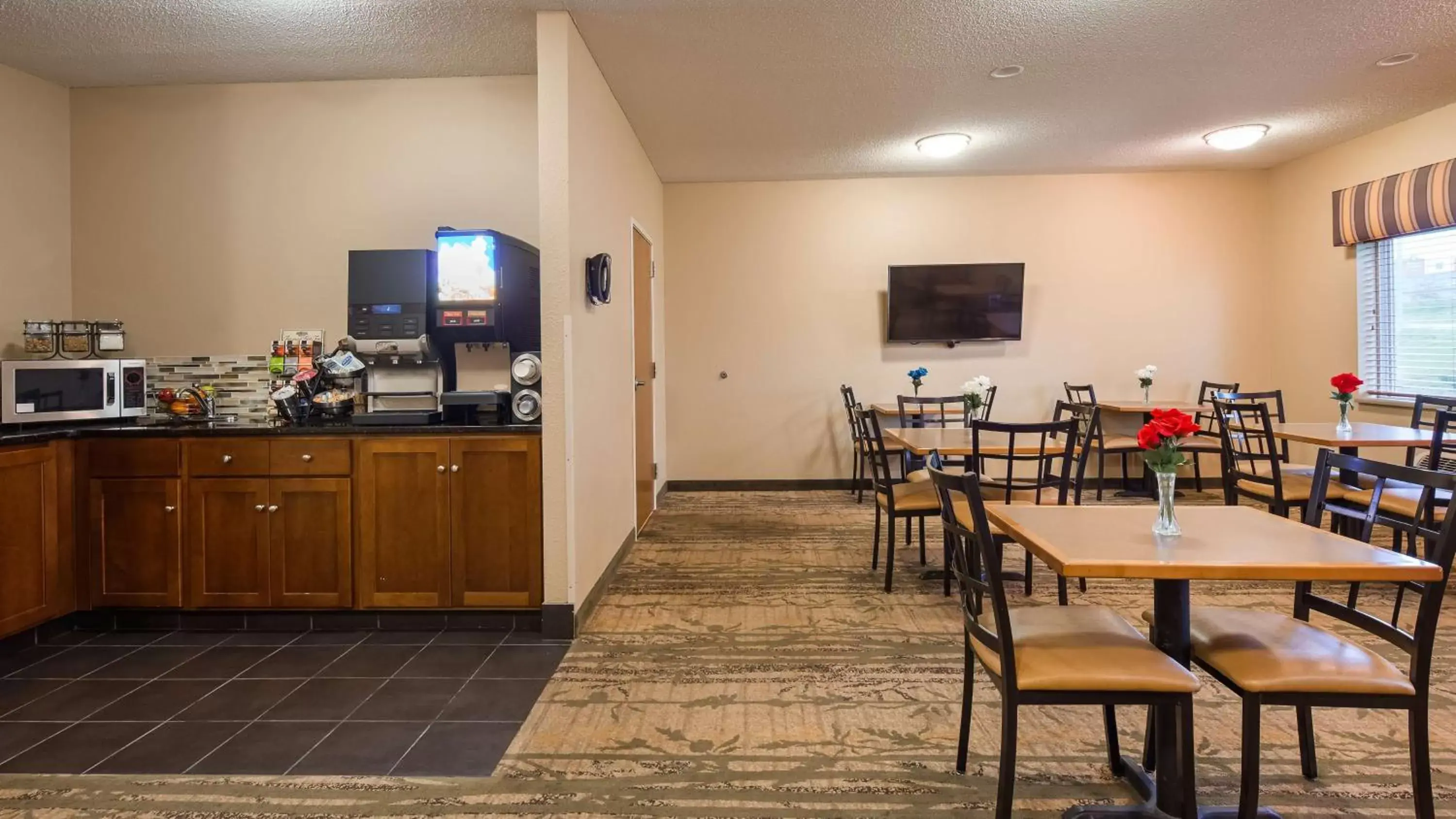 Restaurant/Places to Eat in Best Western Nebraska City Inn