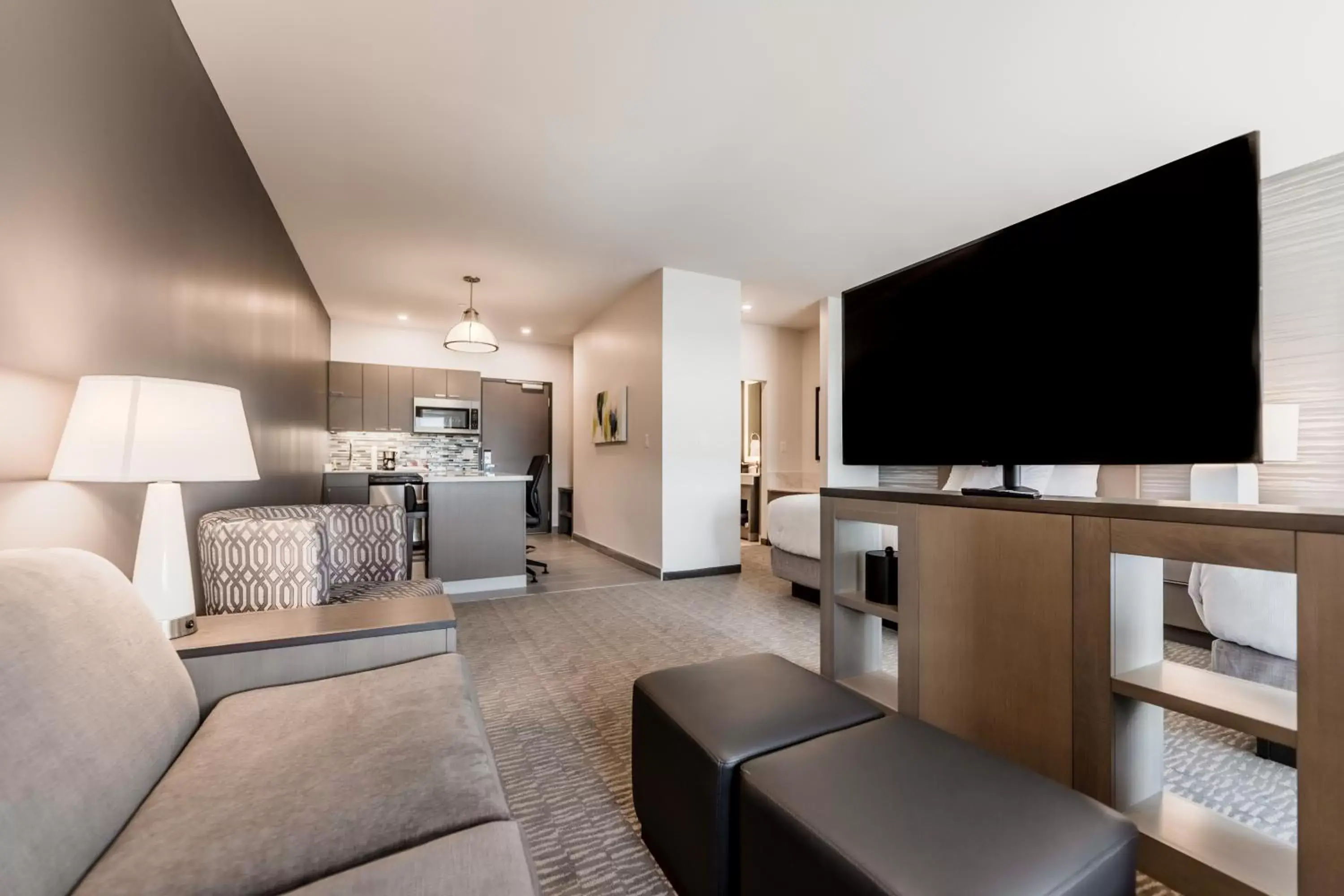 TV and multimedia in Hyatt House Winnipeg South Outlet Collection