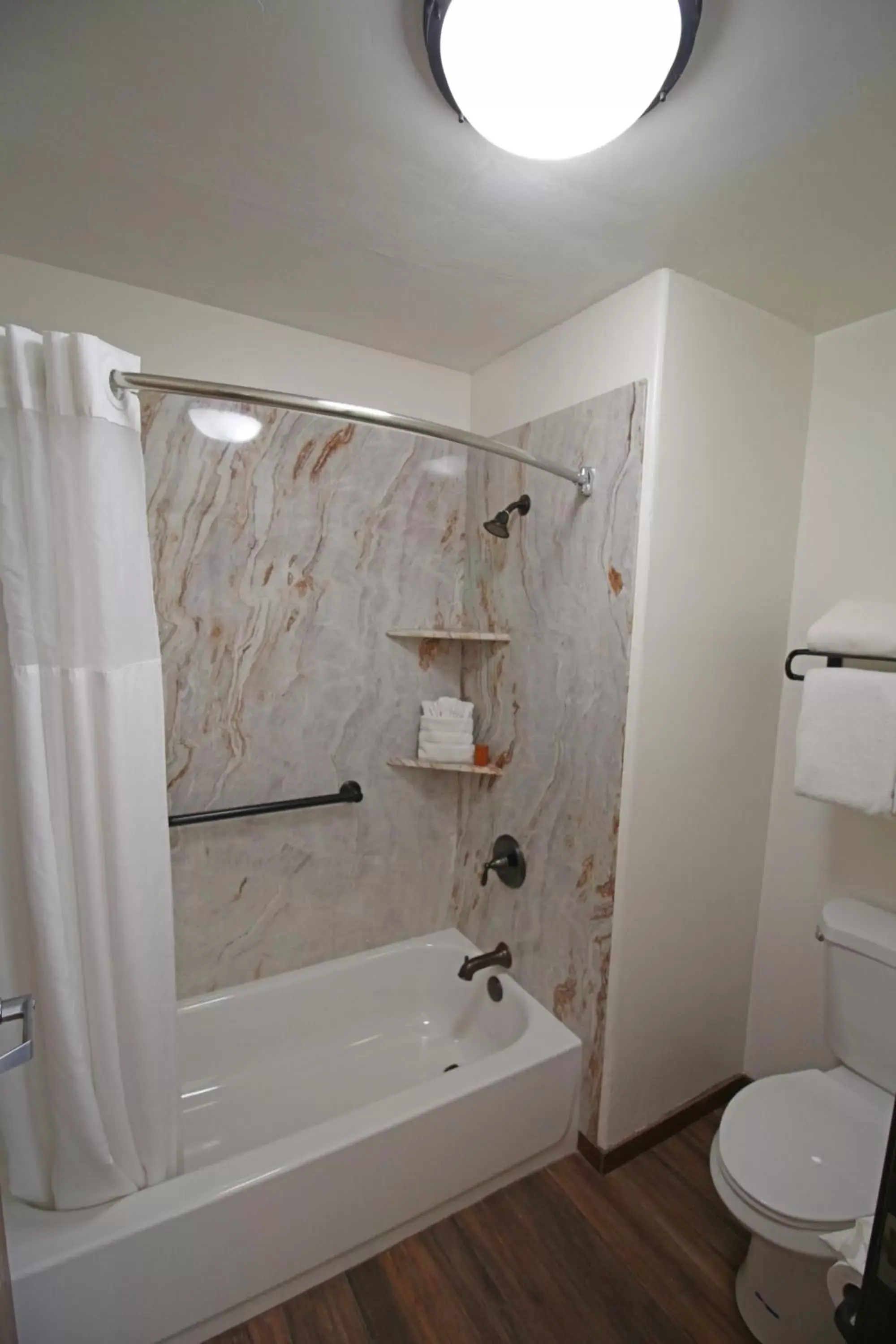 Shower, Bathroom in Southwest Inn at Sedona