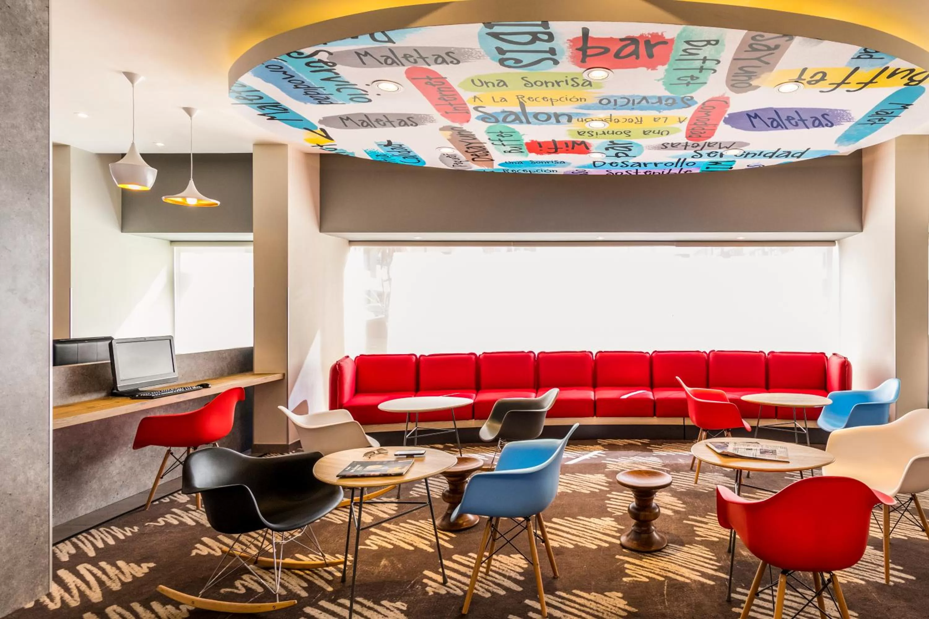Lounge or bar in Ibis Chihuahua