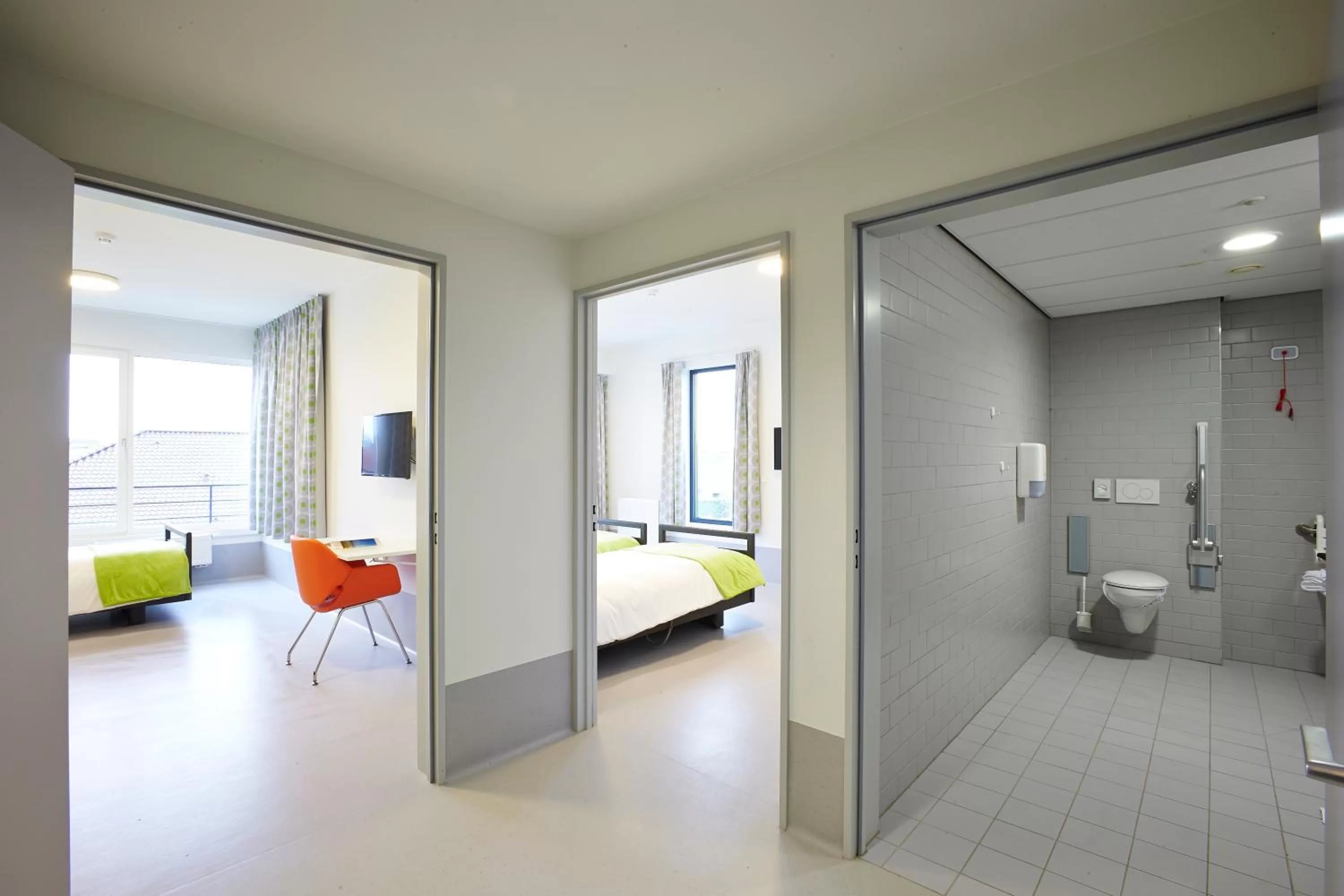 Bathroom in Hotel Middelpunt - Gratis Parking - Ontbijt inbegrepen! Nieuwjaarsbrunch 01 januari