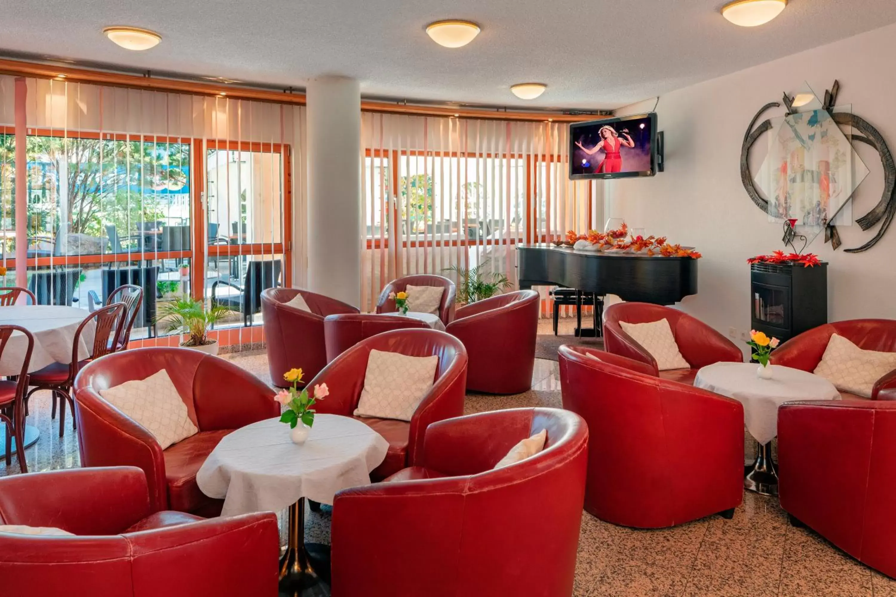 Lobby or reception, Lounge/Bar in Hotel Alex Business & SPA