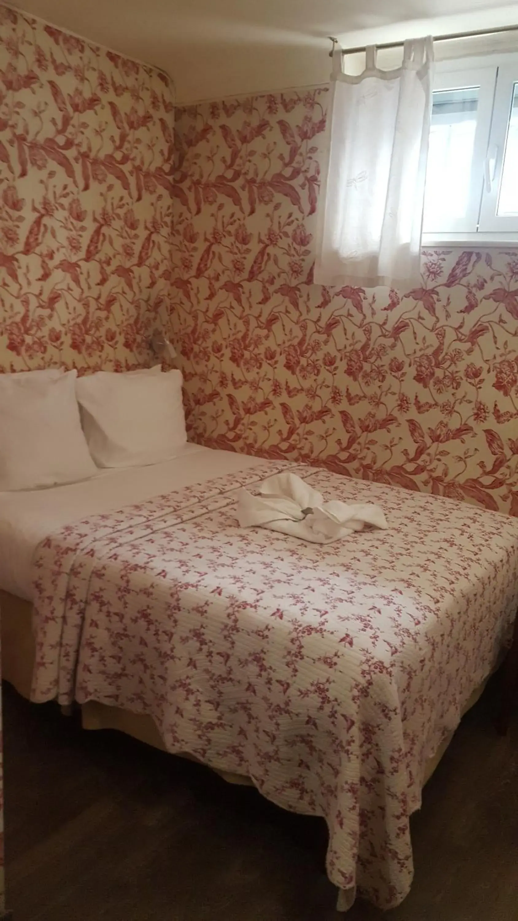 Bed in Hotel Villa Rivoli