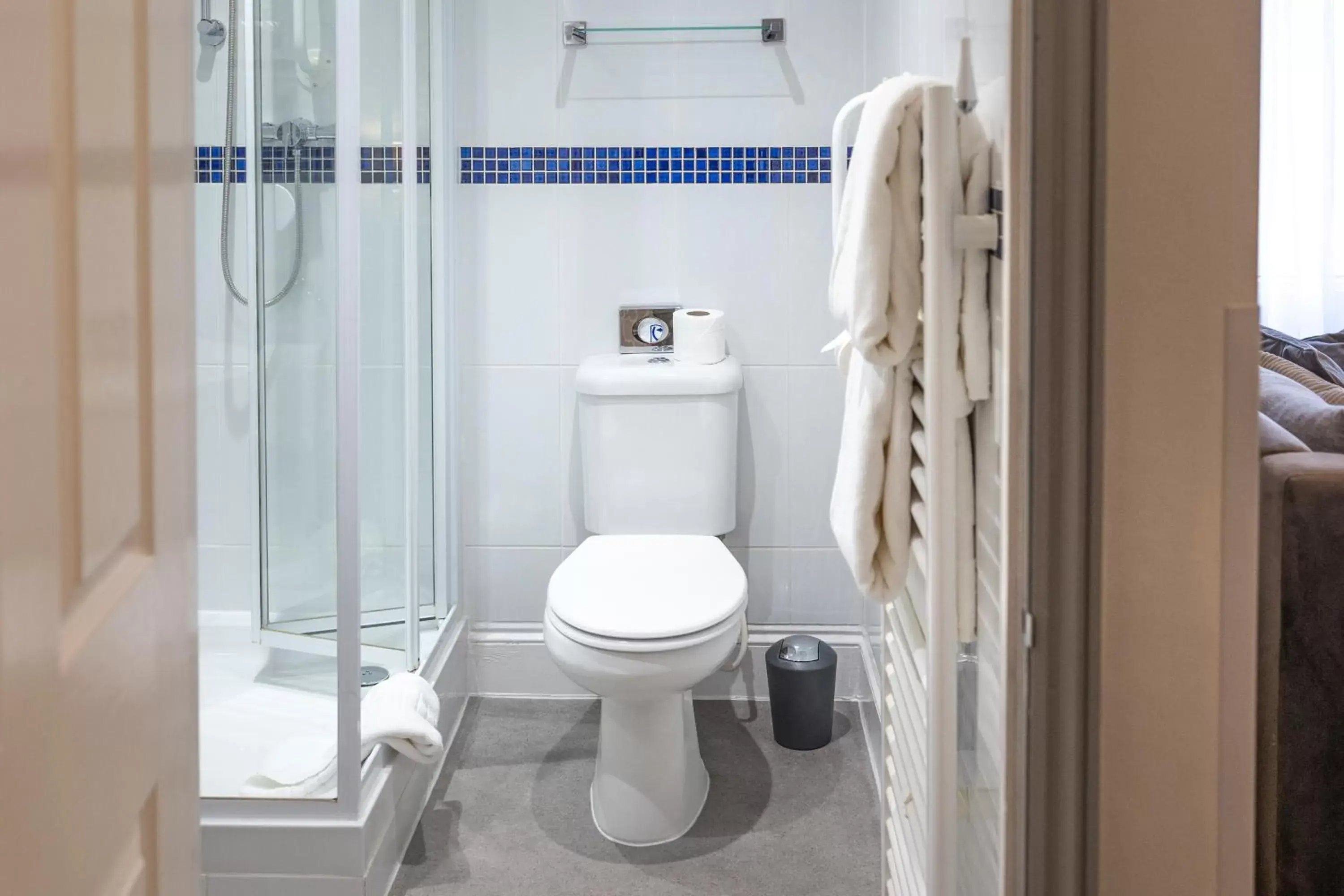 Bathroom in Gloucester House