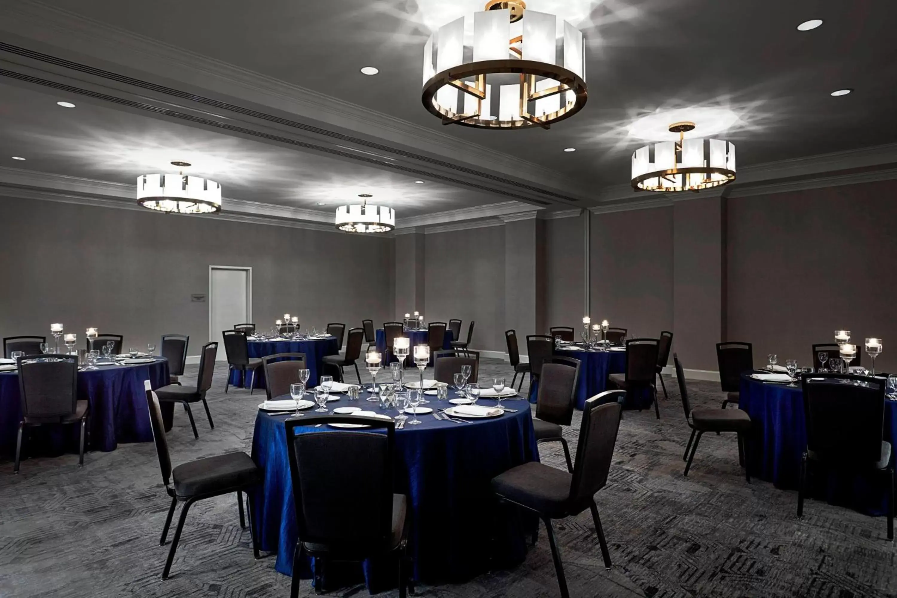 Meeting/conference room, Restaurant/Places to Eat in Washington Marriott Georgetown