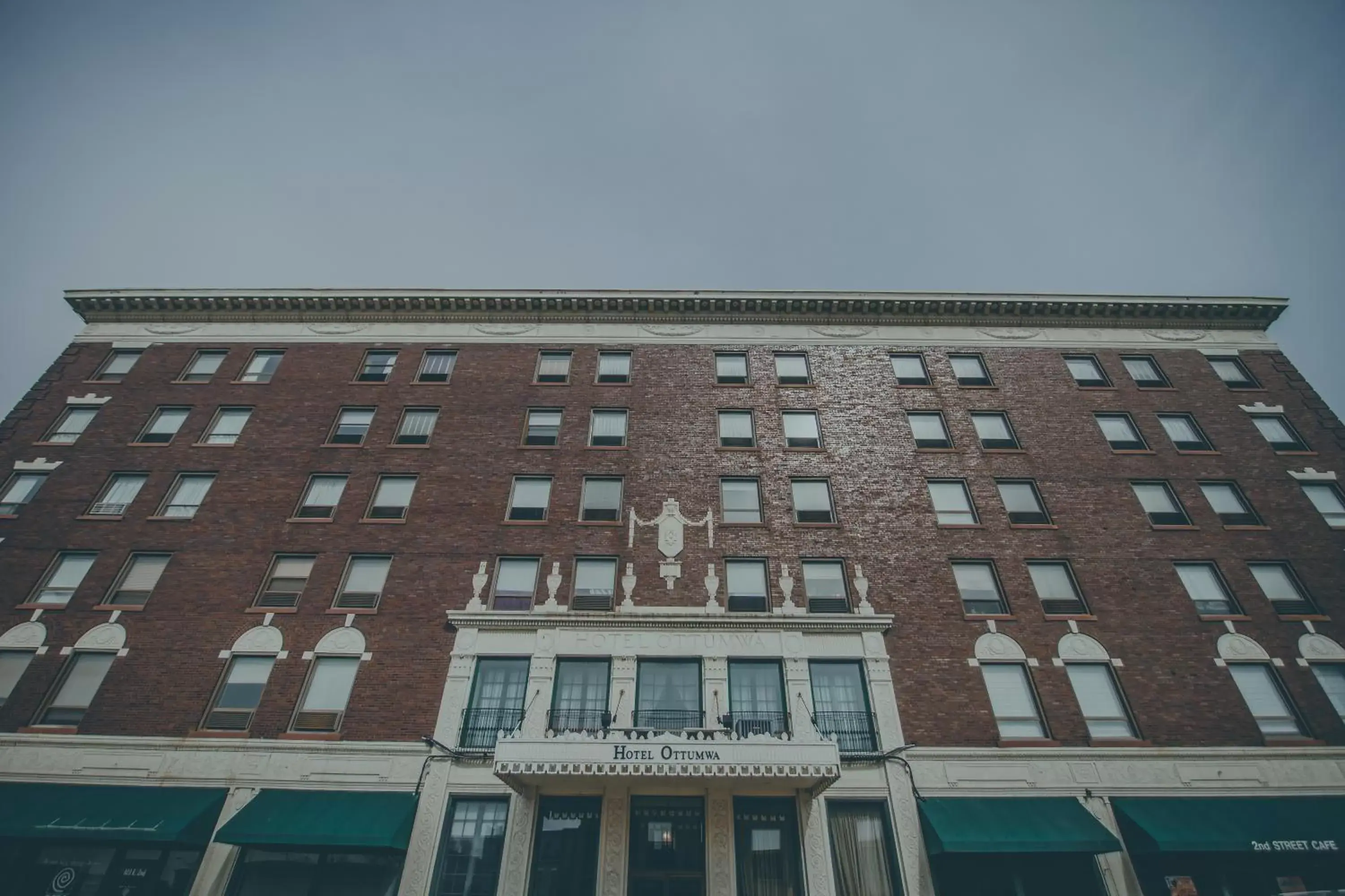 Facade/entrance, Property Building in The Hotel Ottumwa