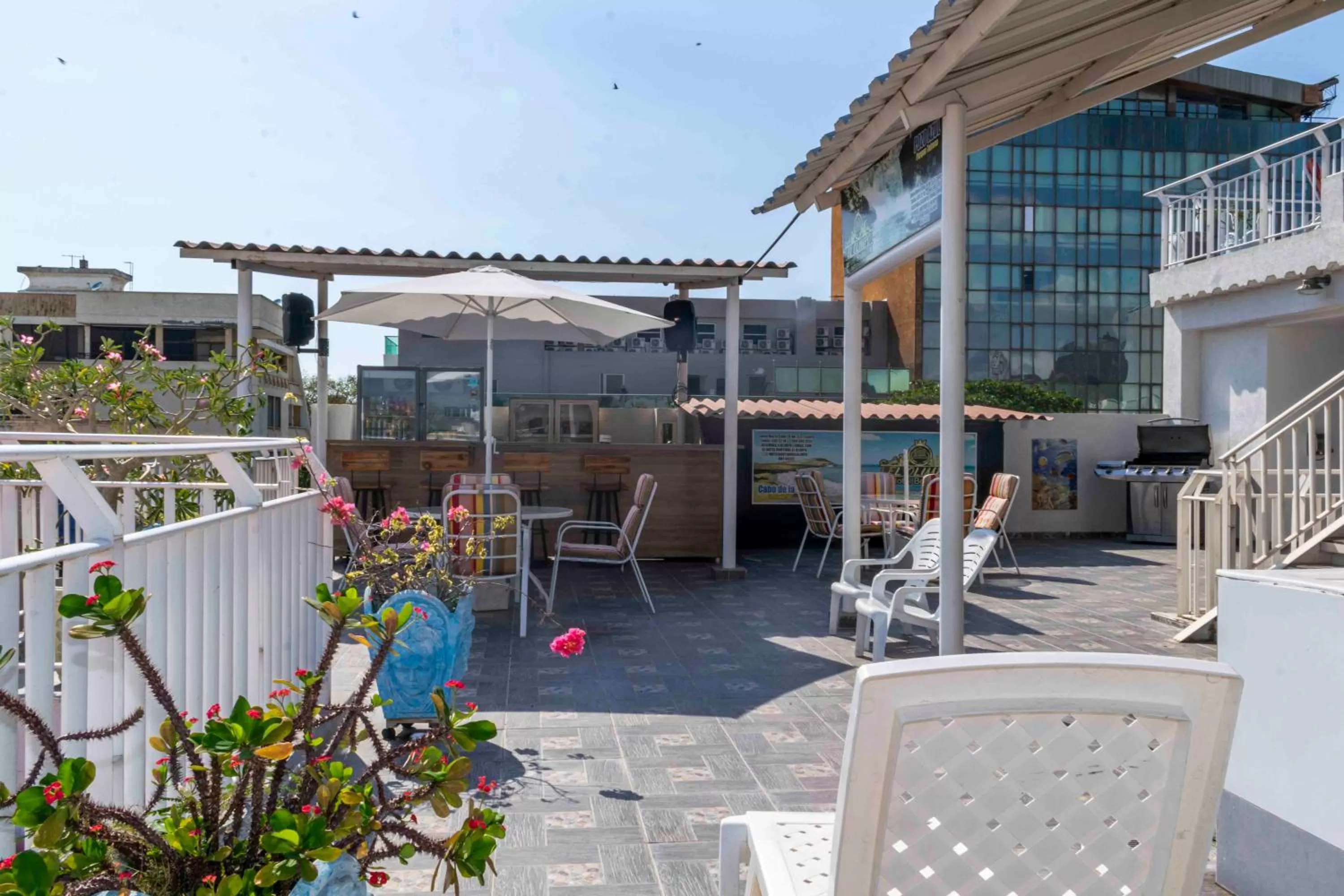 Property building in Hotel El Olimpo