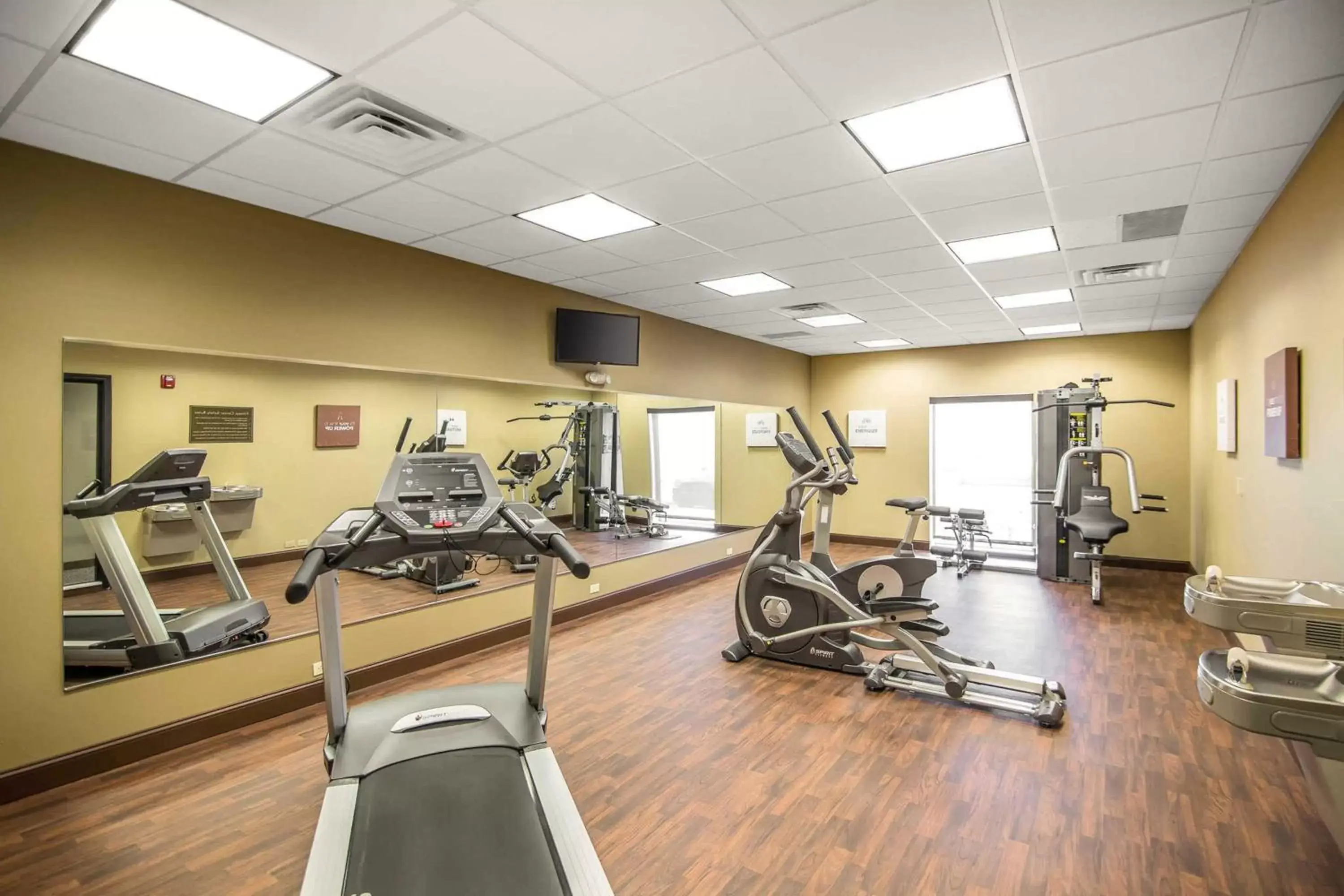 Fitness centre/facilities, Fitness Center/Facilities in Comfort Suites - Dodge City