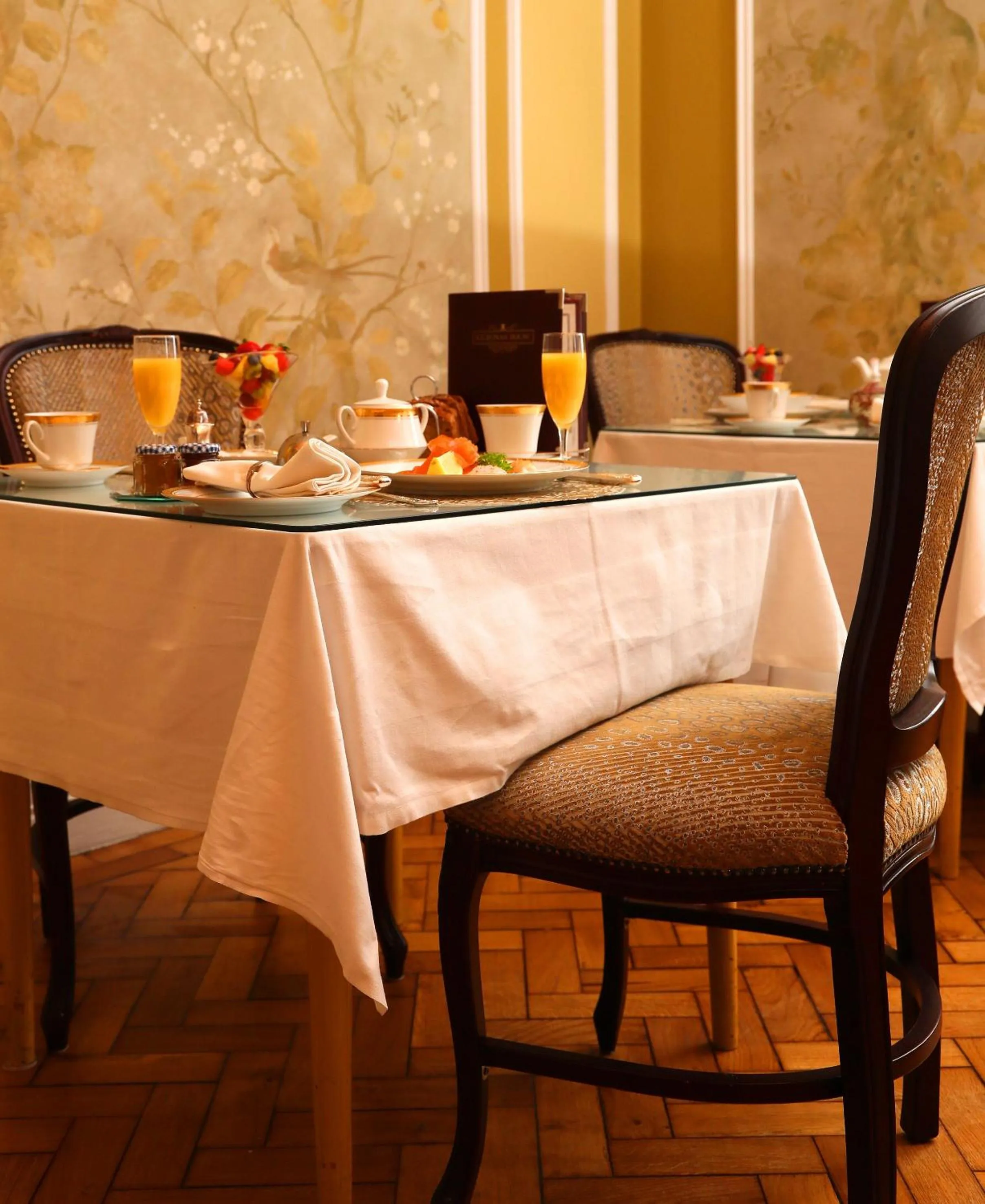 Breakfast in Kilronan House