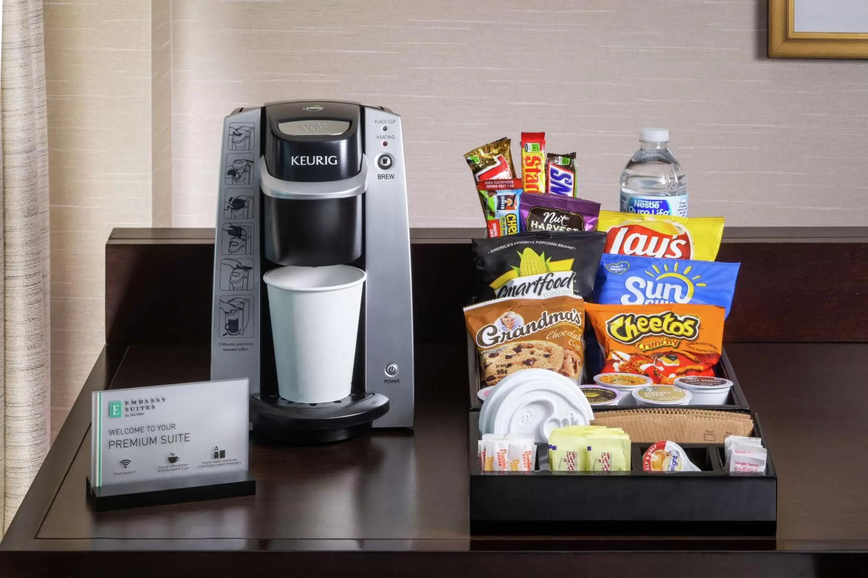 Kitchen or kitchenette, Coffee/Tea Facilities in Embassy Suites Hot Springs - Hotel & Spa