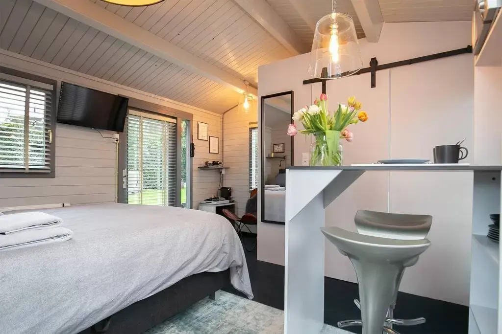 Photo of the whole room in Tiny House Boatshed