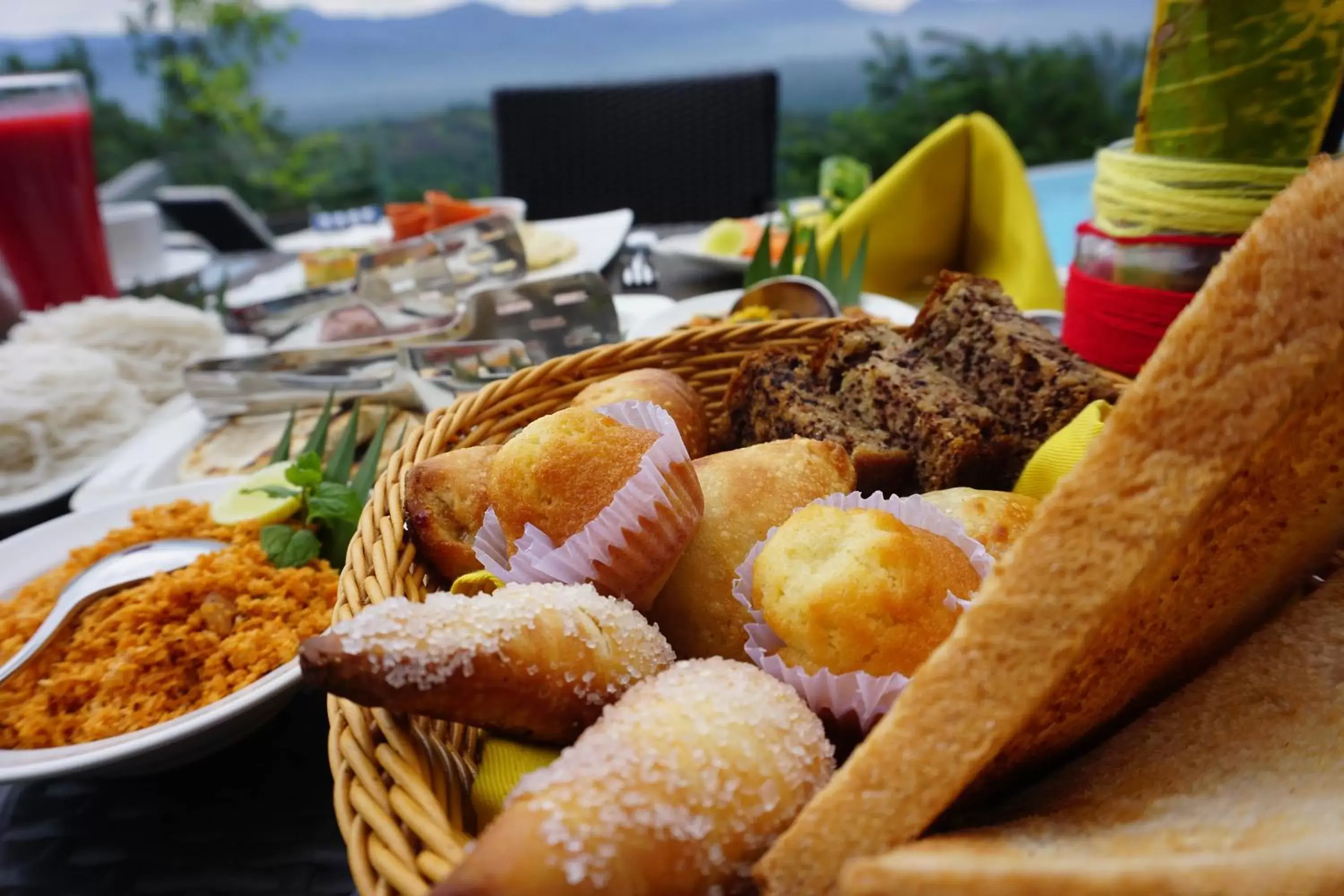 Breakfast, Food in Mount Blue Kandy
