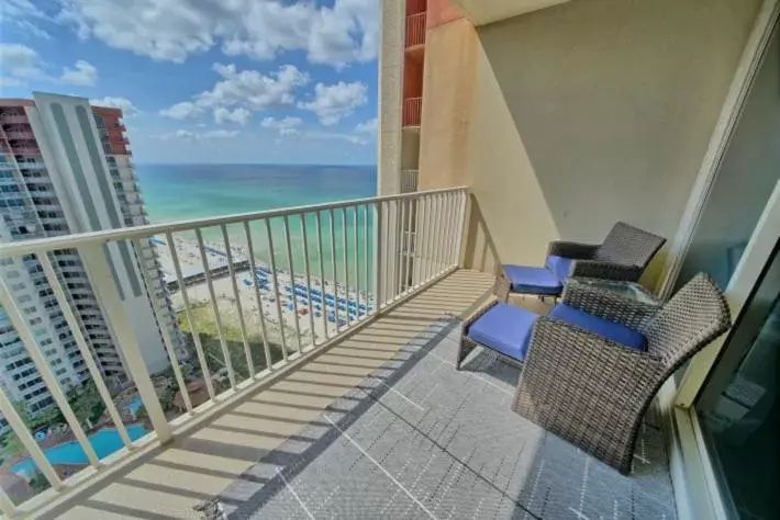 Balcony/Terrace in Deluxe Beachfront Studio, Shores of Panama New and Renovated