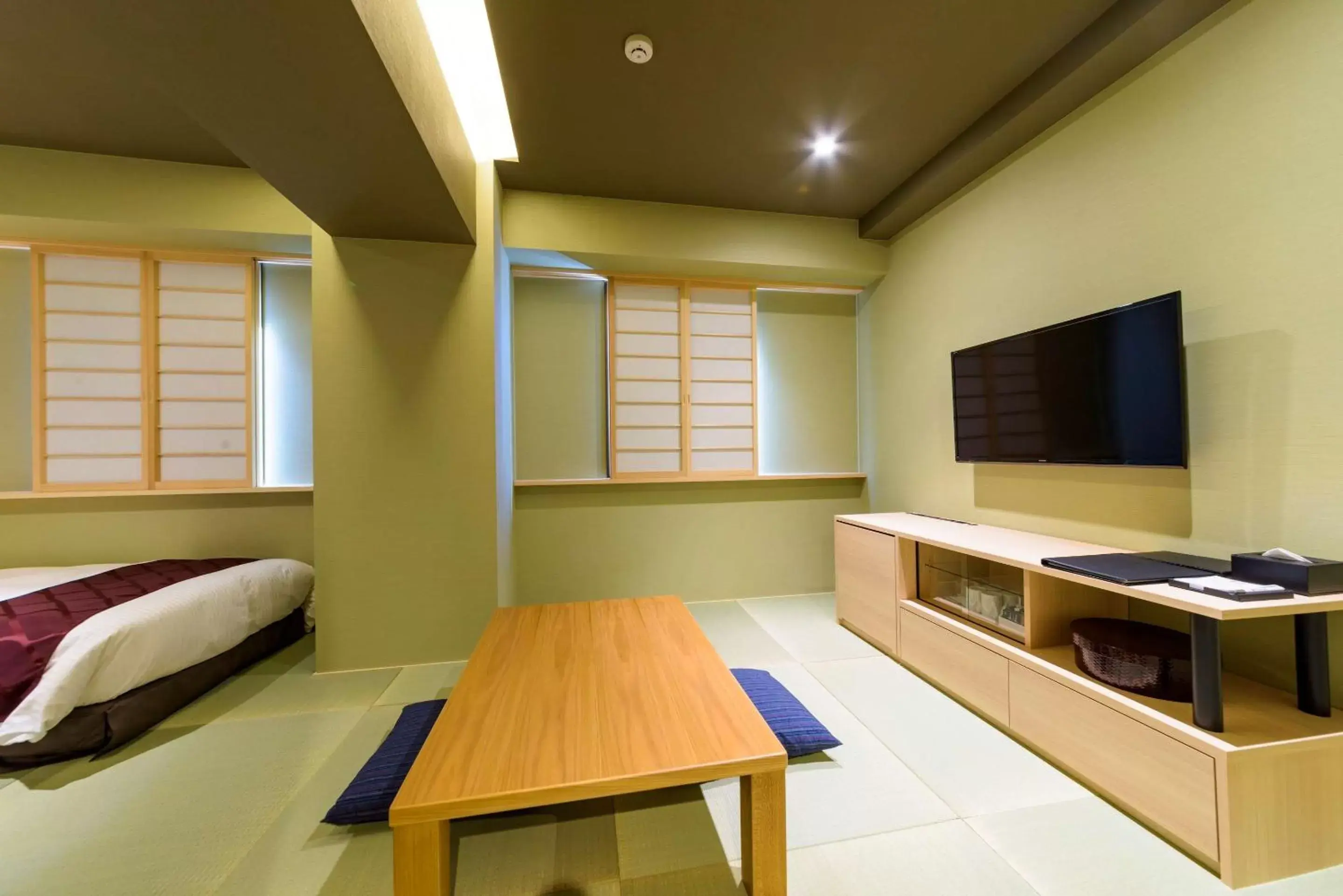 Bedroom, TV/Entertainment Center in Best Western Plus Hotel Fino Chitose