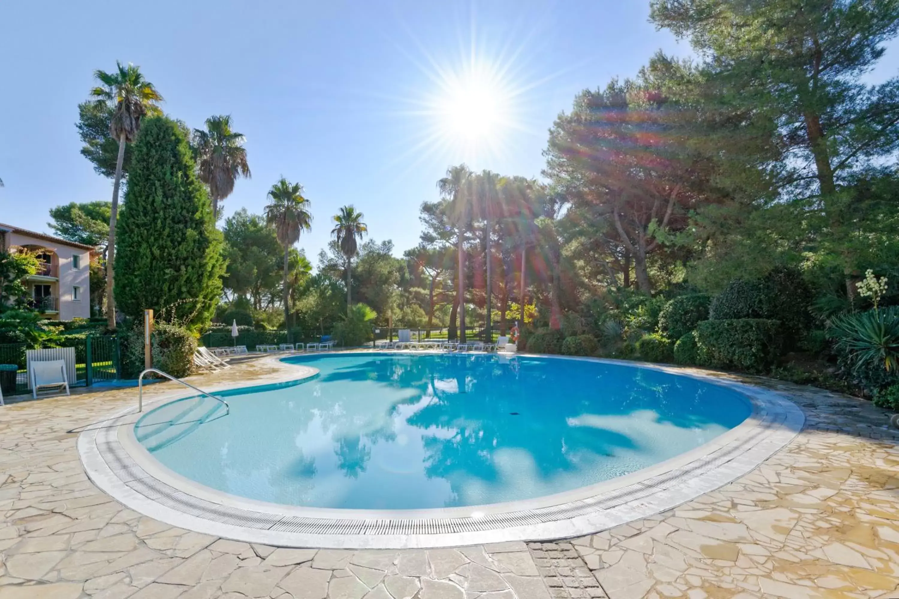 Spring, Swimming Pool in Résidence Pierre & Vacances La Pinède