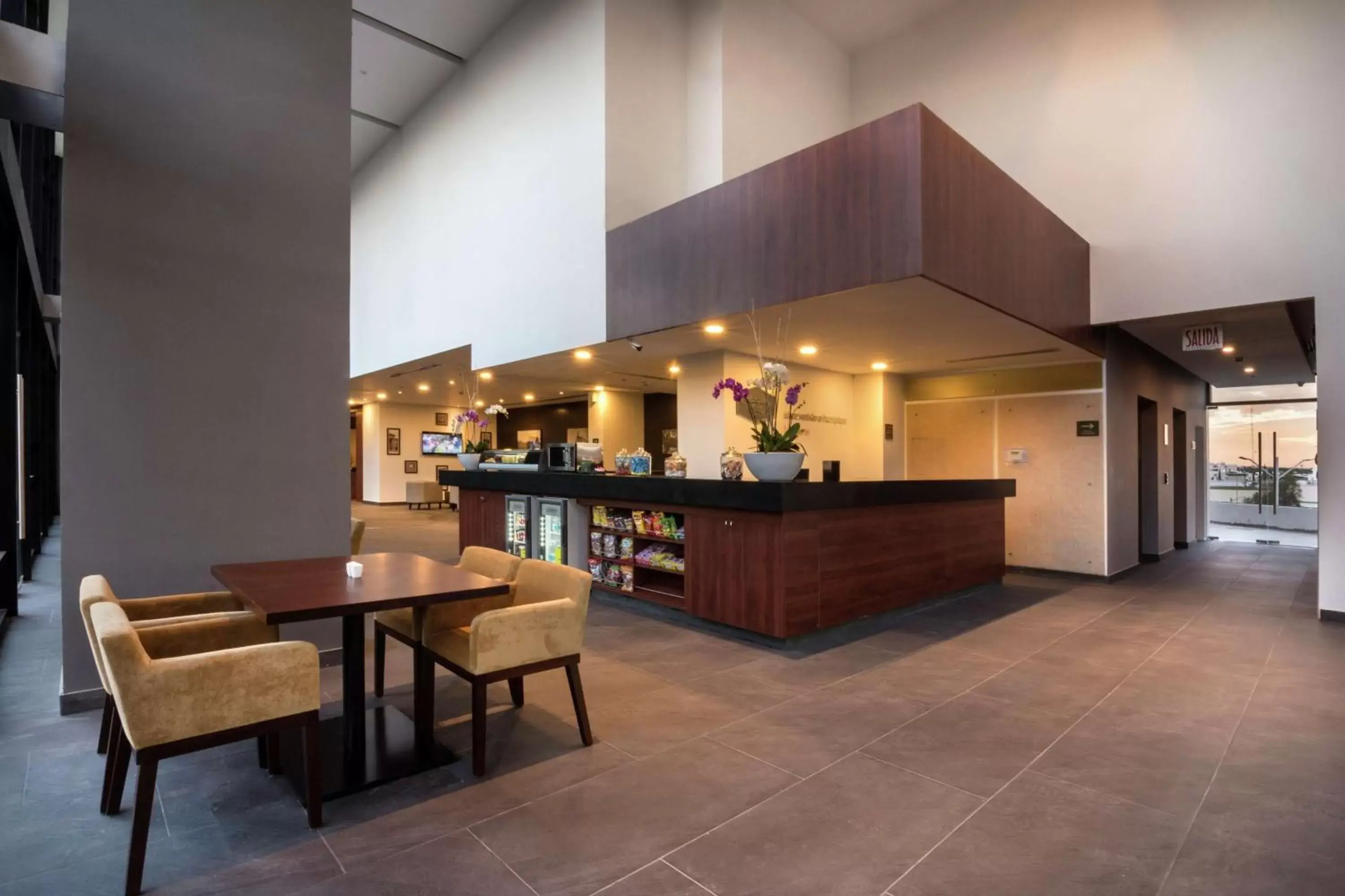 Dining area in Hampton Inn By Hilton San Luis Potosi