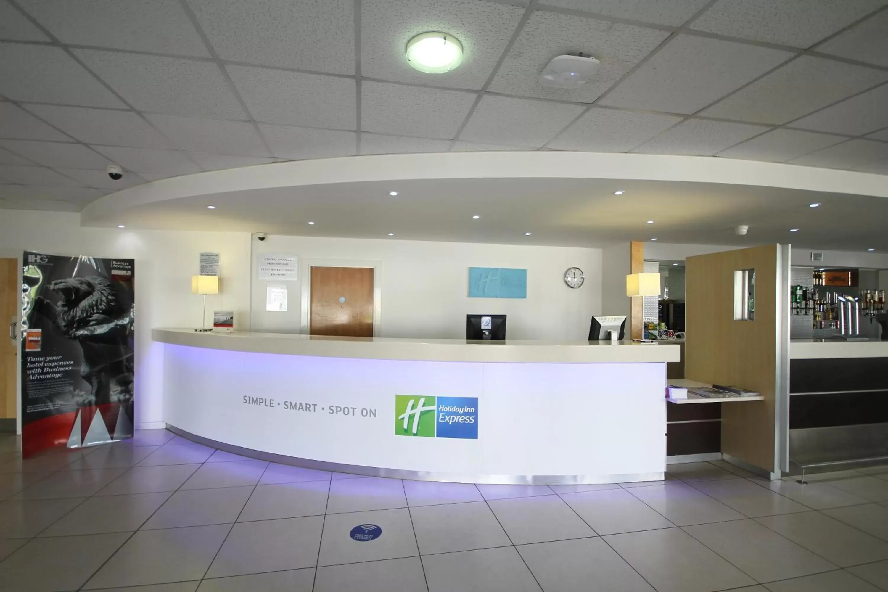 Property building, Lobby/Reception in Holiday Inn Express Nuneaton, an IHG Hotel