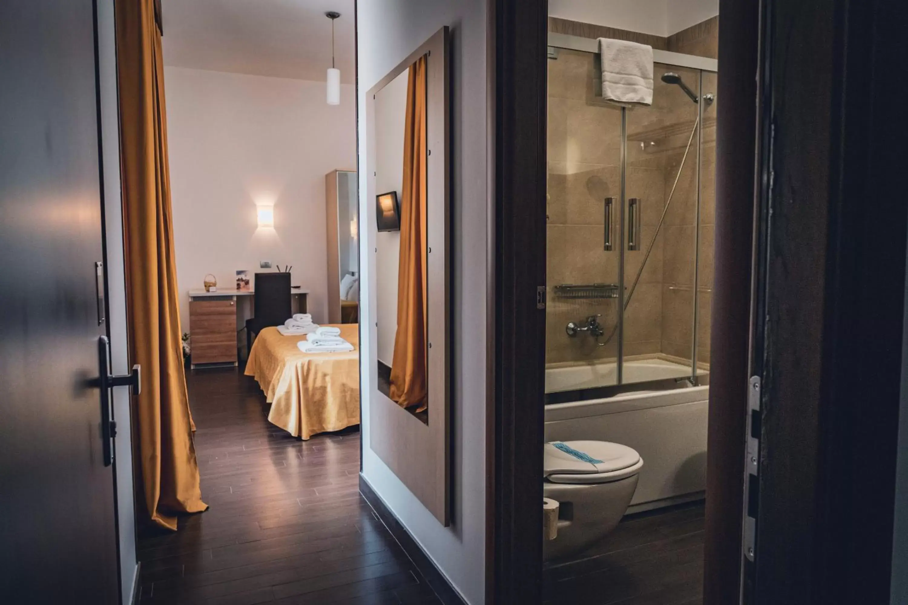 Photo of the whole room, Bathroom in Hotel Majesty Alberobello