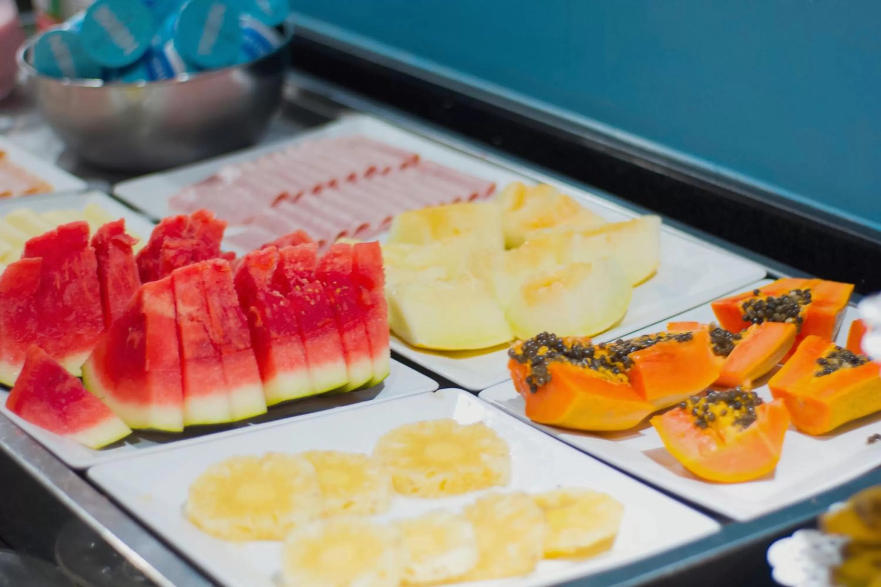 Continental breakfast in Íbis Styles Itaúna