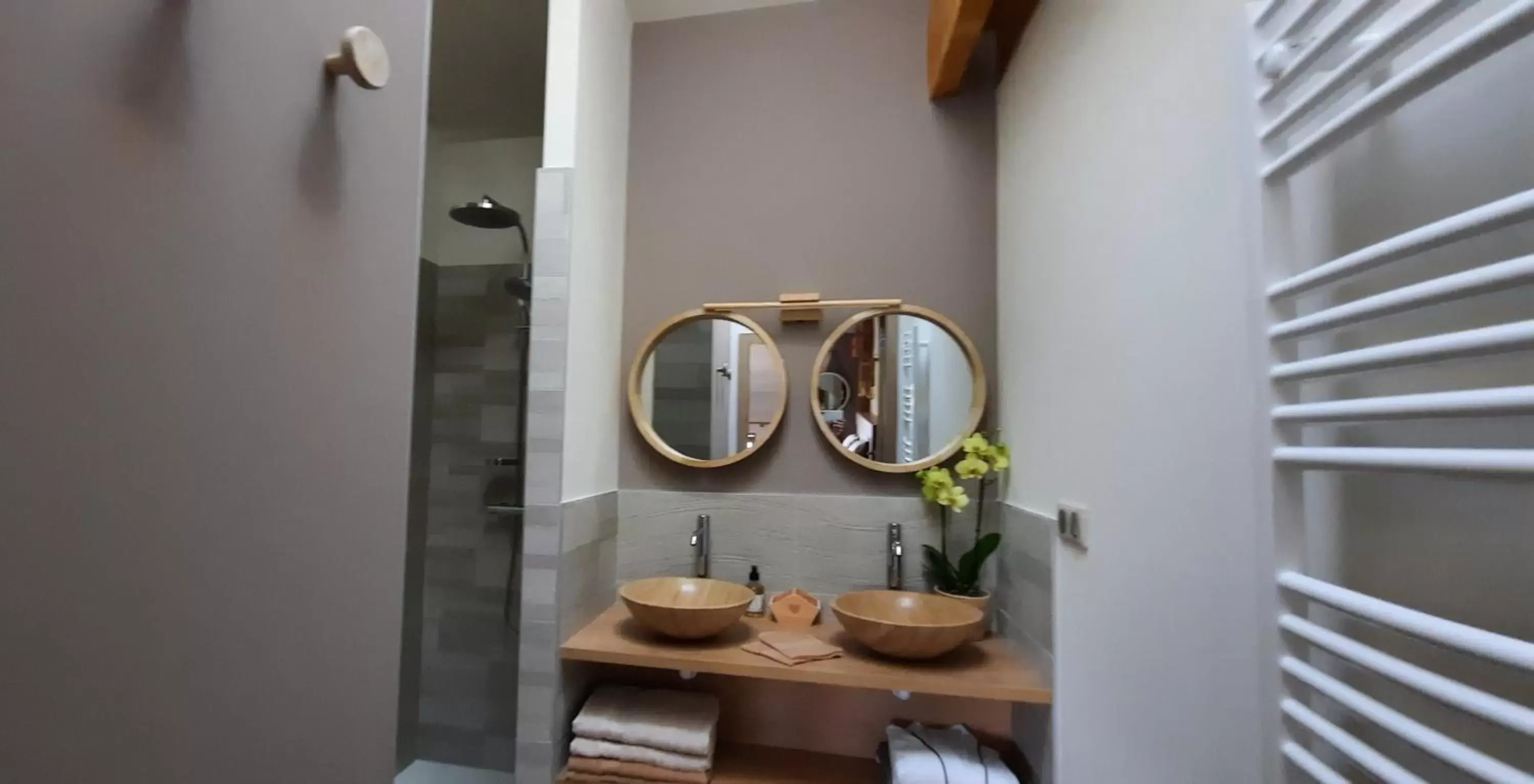 Bathroom in Bel Aujourd'hui Spa Sauna