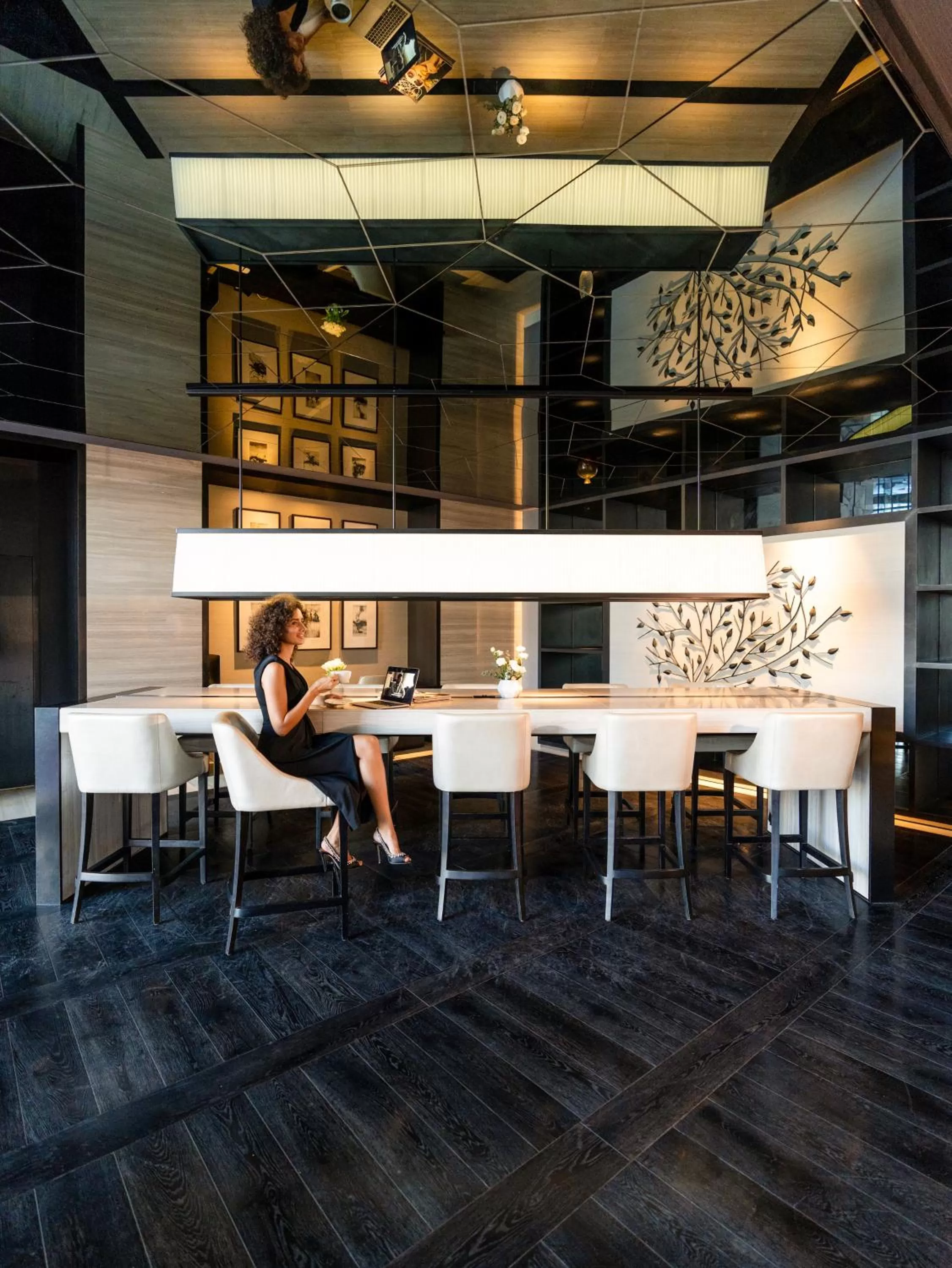 Library in Pullman Dubai Downtown