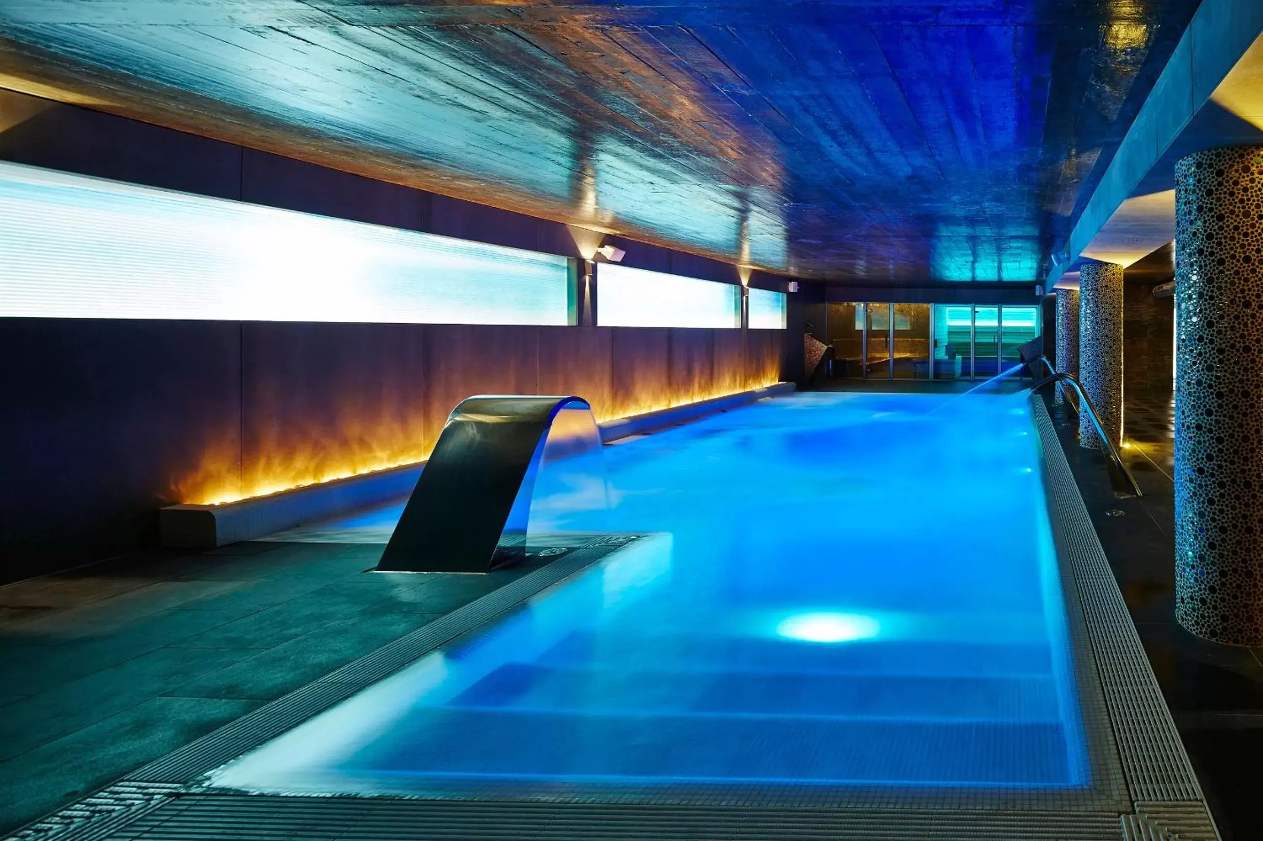 Sauna, Swimming Pool in Alcazar Hotel & SPA