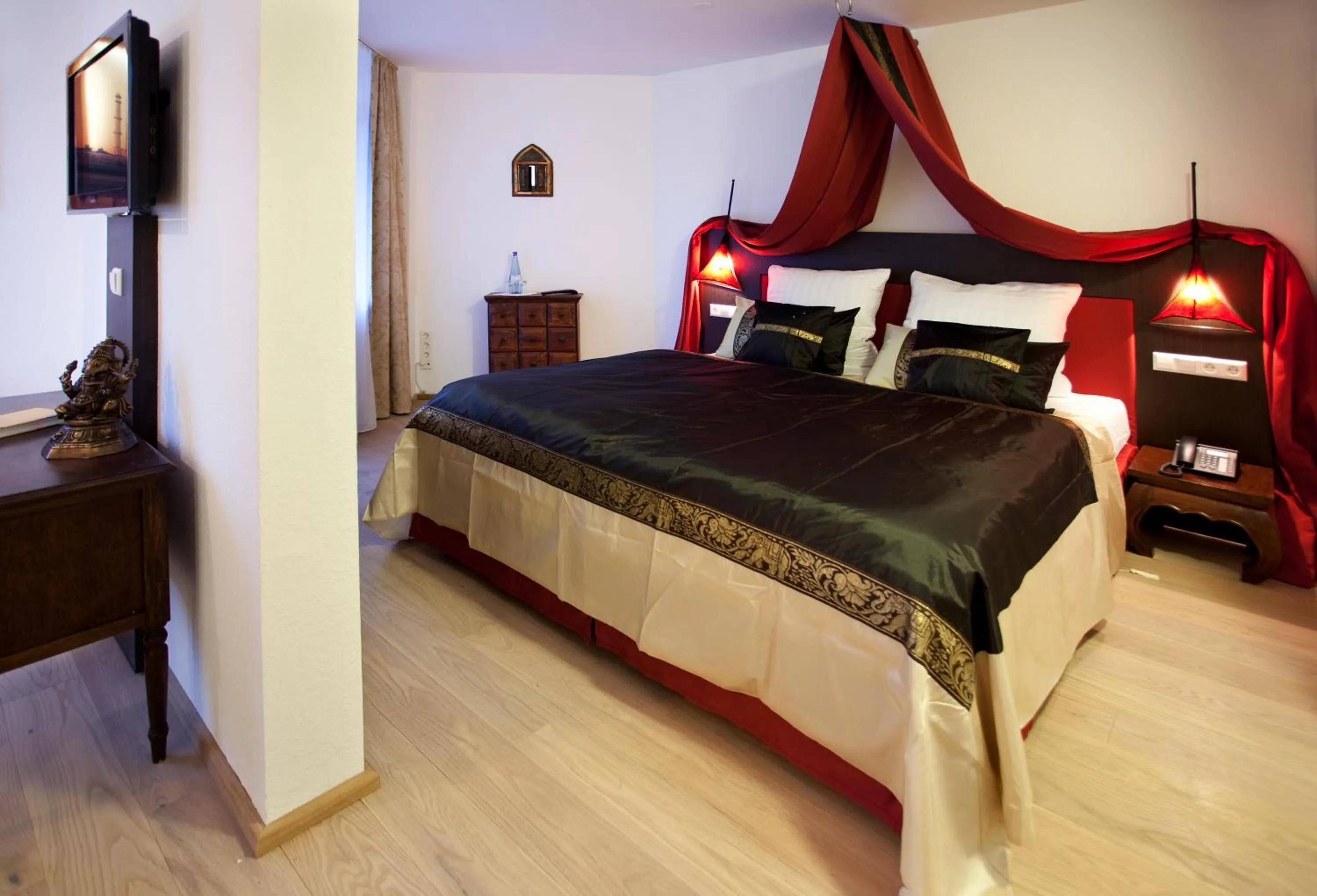 Bedroom, Bed in Fini-Resort Badenweiler