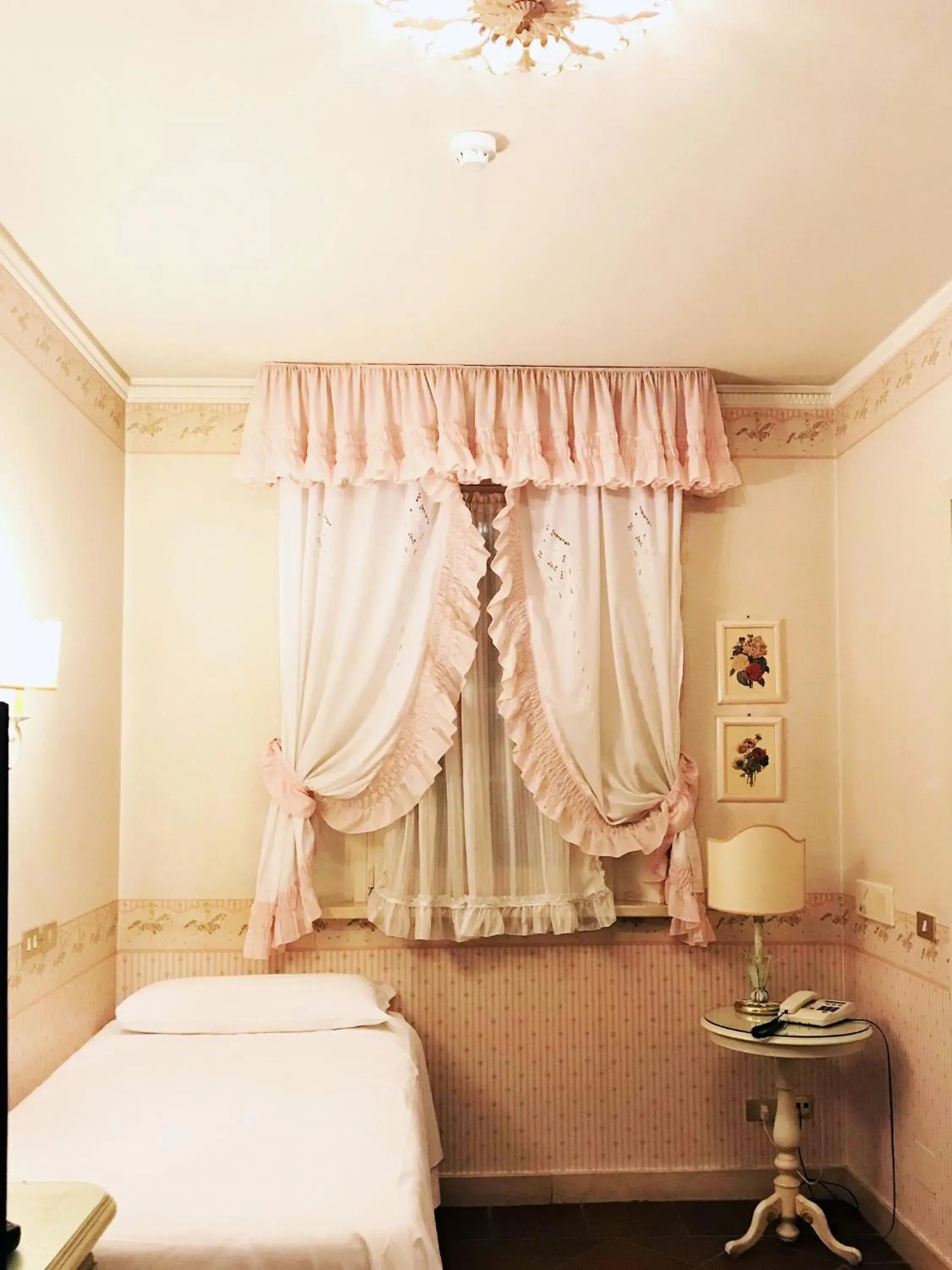 Bathroom in Duchessa Isabella Hotel & SPA