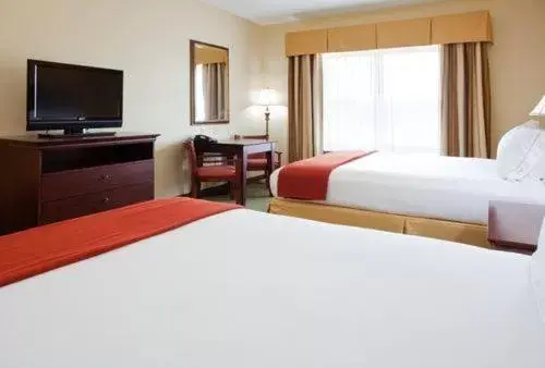 Day, Bed in Holiday Inn Express & Suites Lexington North West-The Vineyard, an IHG Hotel