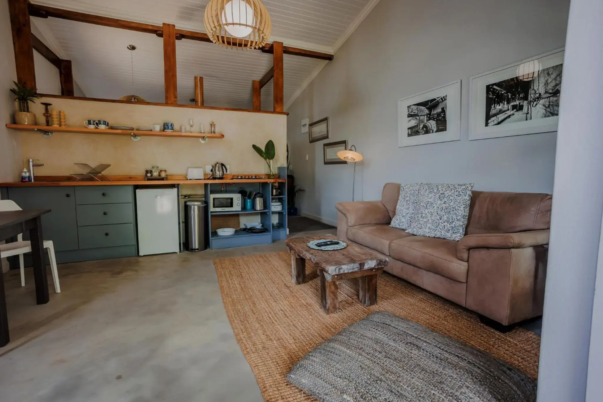 kitchen, Seating Area in A Hilltop Country Retreat