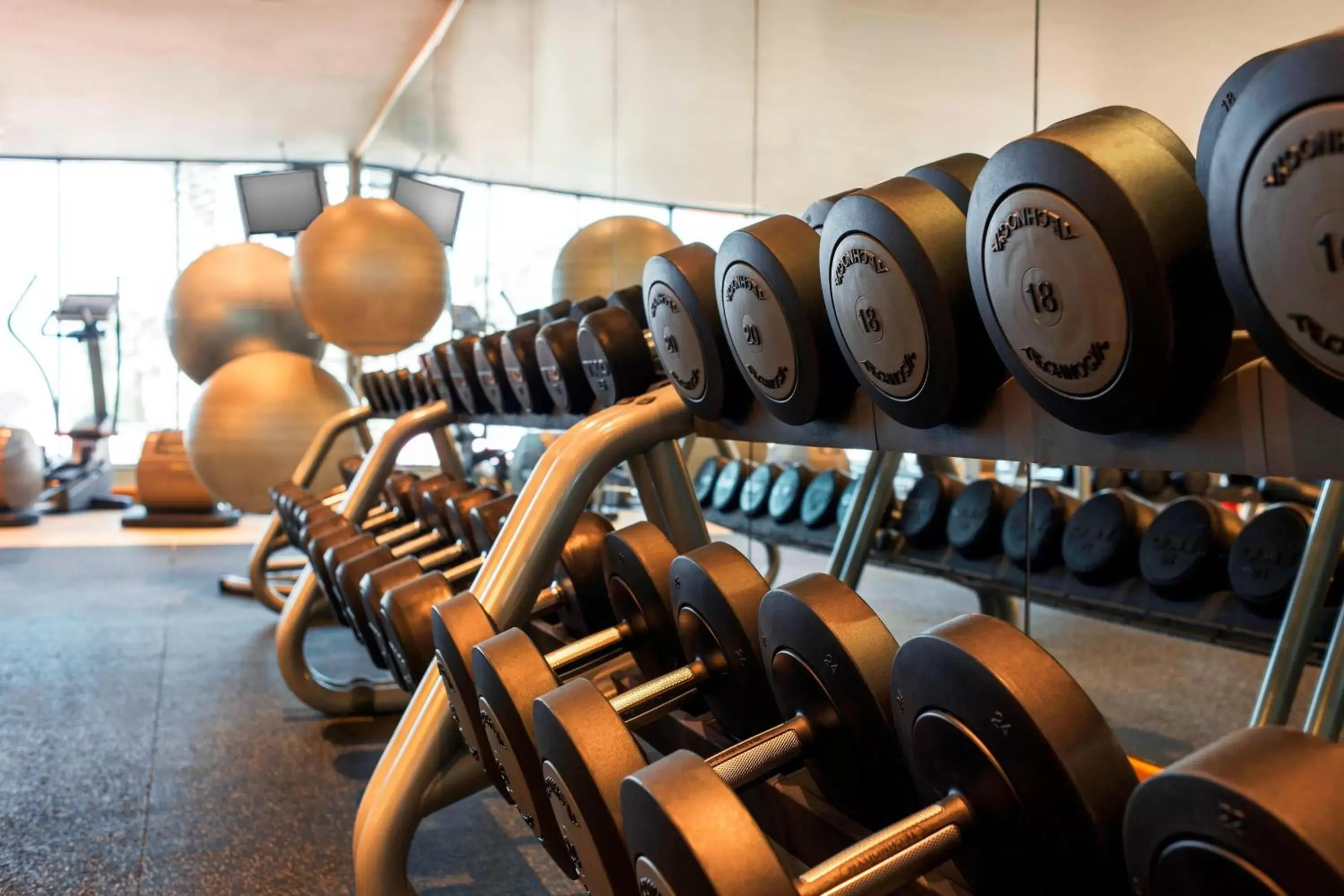 Fitness centre/facilities, Fitness Center/Facilities in Le Meridien Mina Seyahi Beach Resort & Waterpark