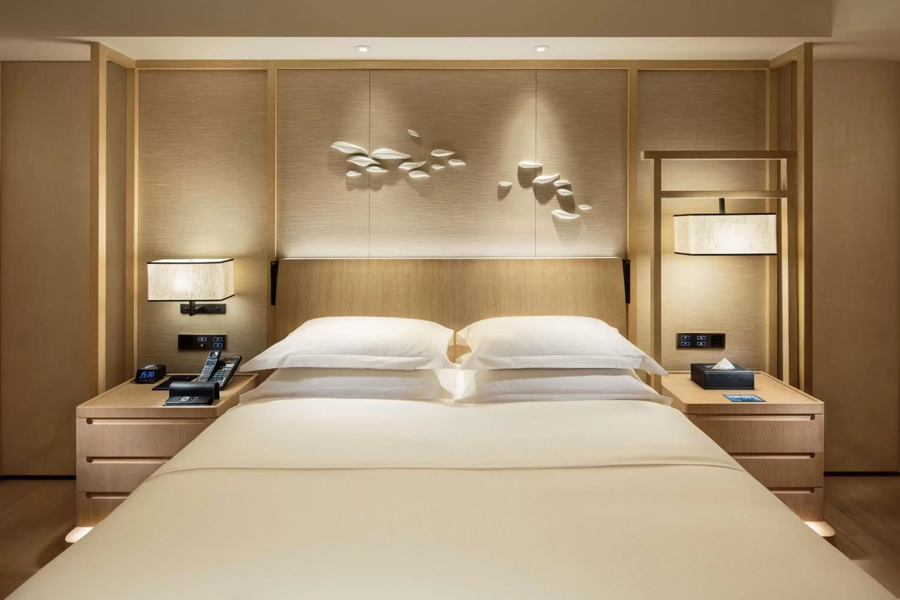 Bed in Hilton Shenzhen Shekou Nanhai