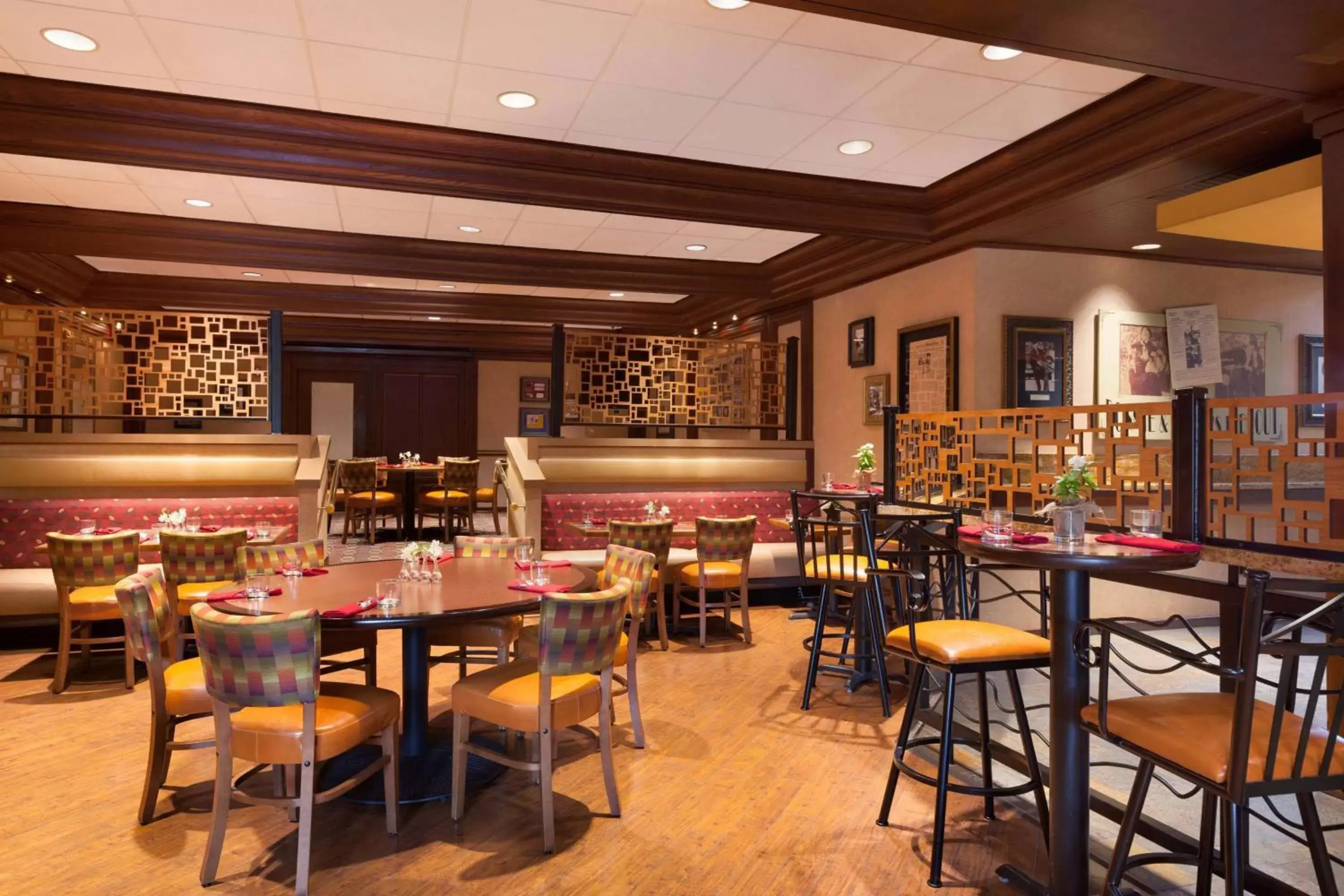 Restaurant/Places to Eat in Hilton DFW Lakes Executive Conference Center