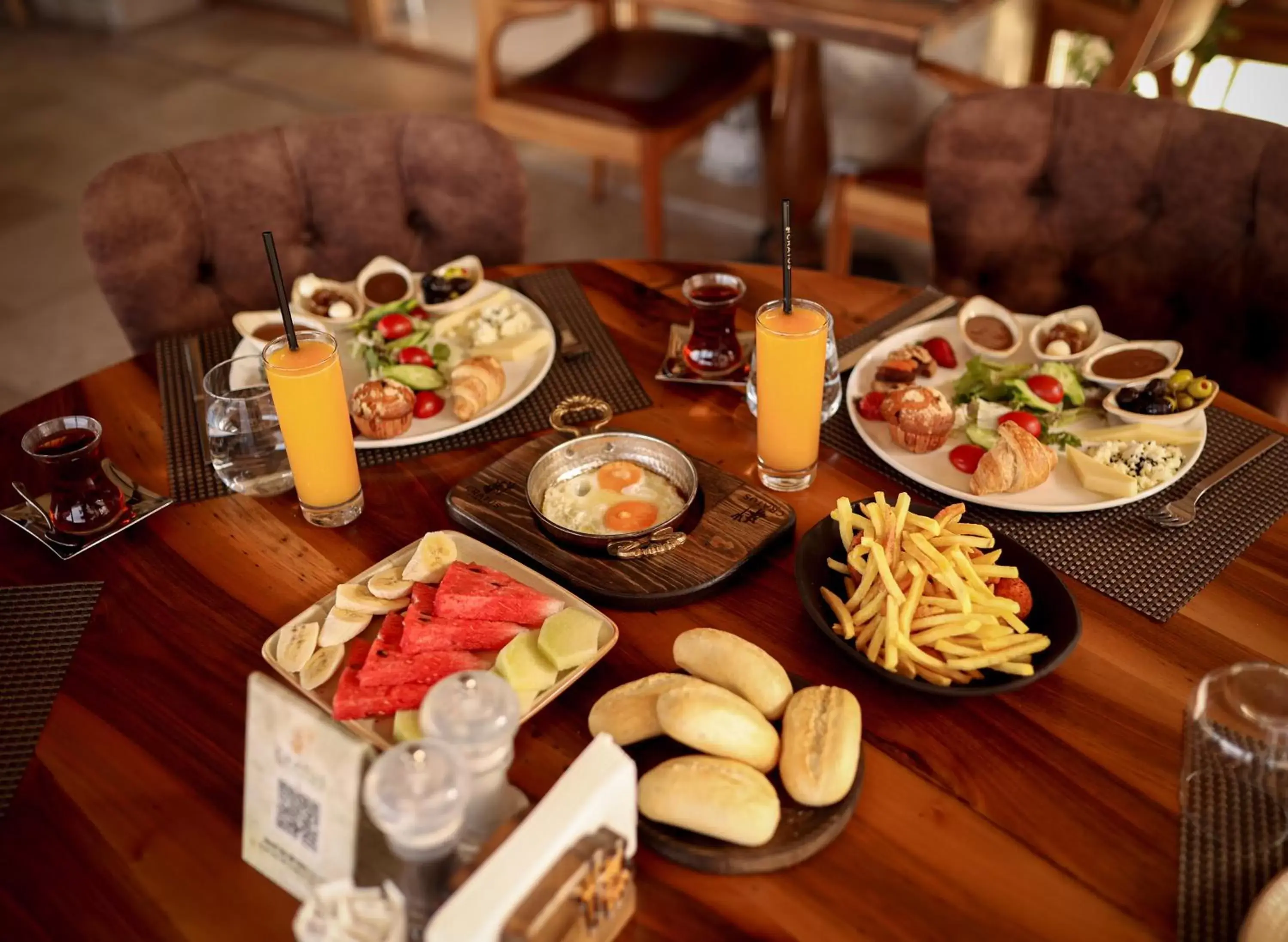 Restaurant/places to eat in Cratus Stone Palace Restaurant/places to eat in Cratus Stone Palace