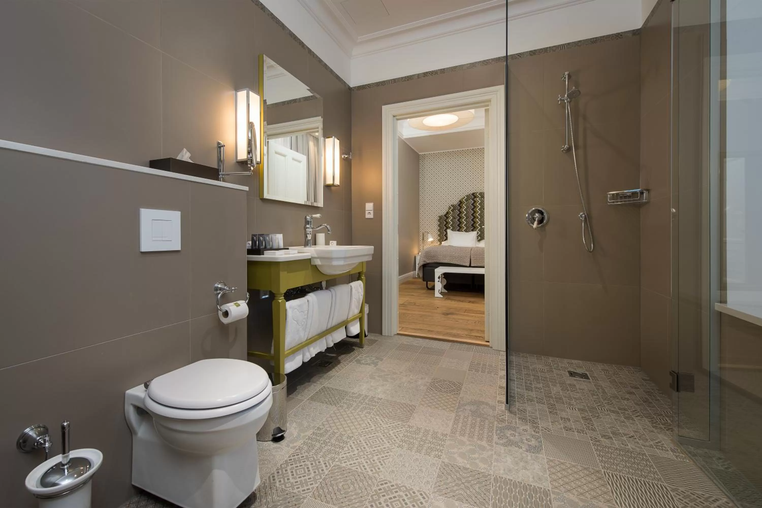 Bathroom, Bed in Lydia Hotel