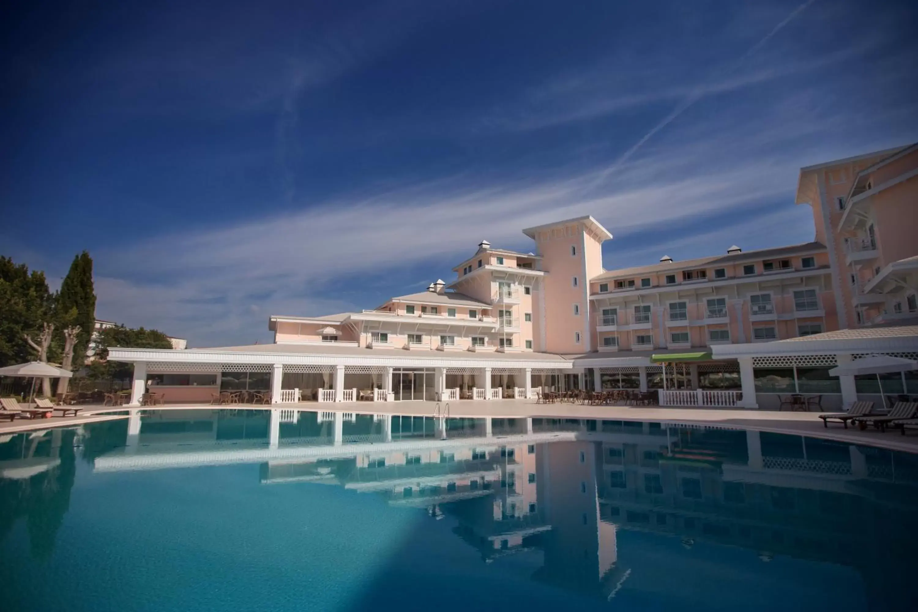 Swimming pool in Innvista Hotels Belek