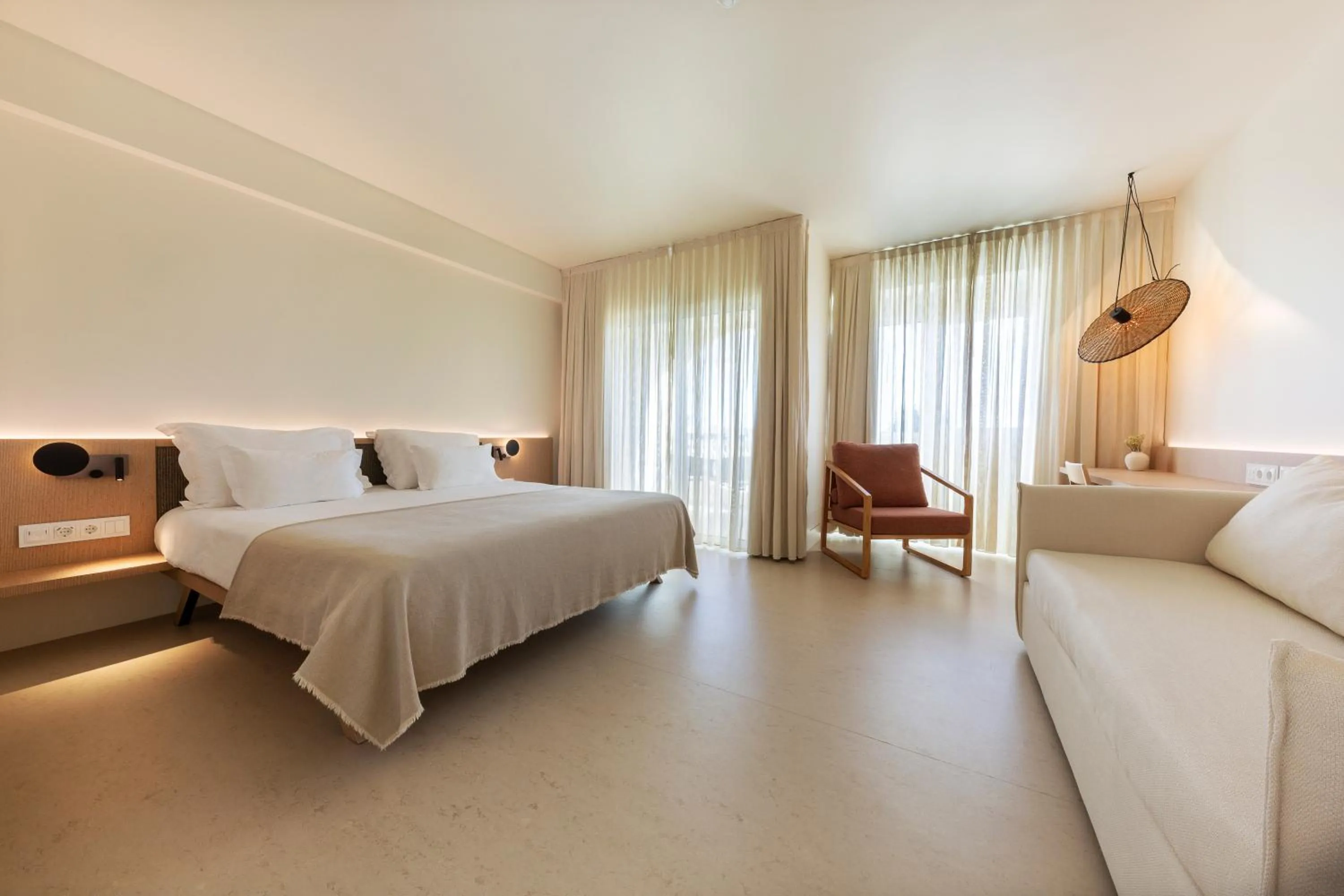 Bed in OZADI Altura Beach Resort - Eurotel Altura