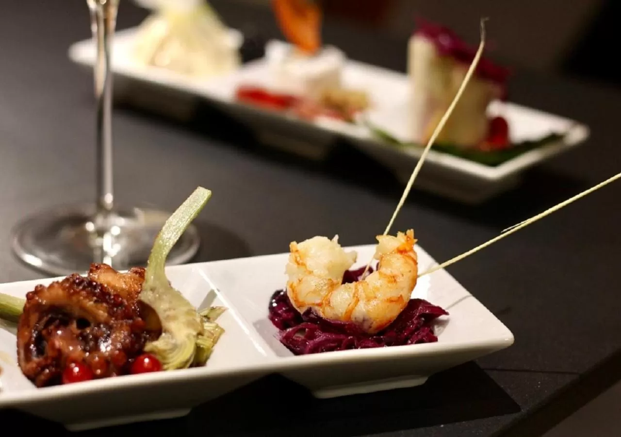 Food and drinks in Poli Hotel